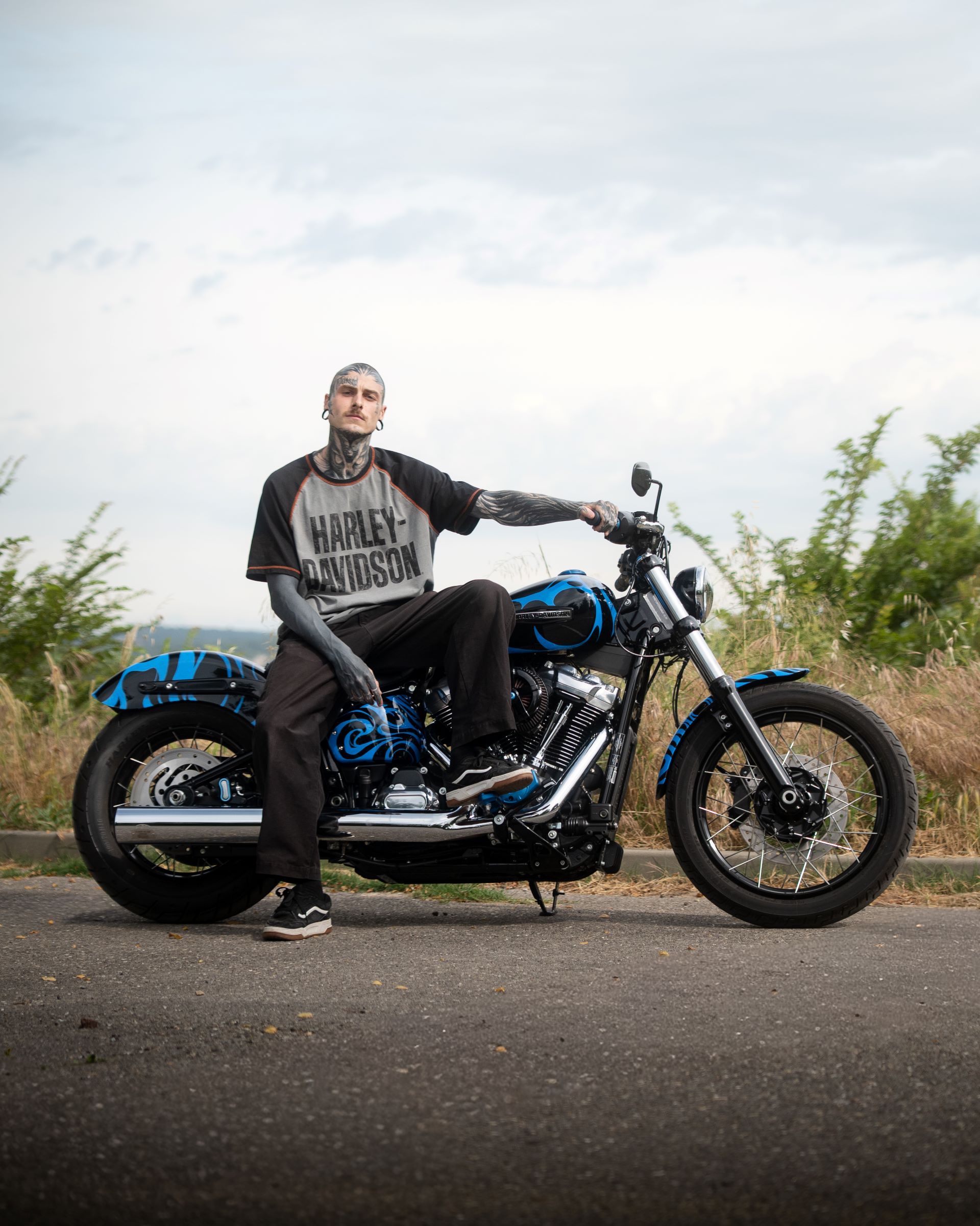Francia – Eskyas x Macadam Moto | Street Bob®