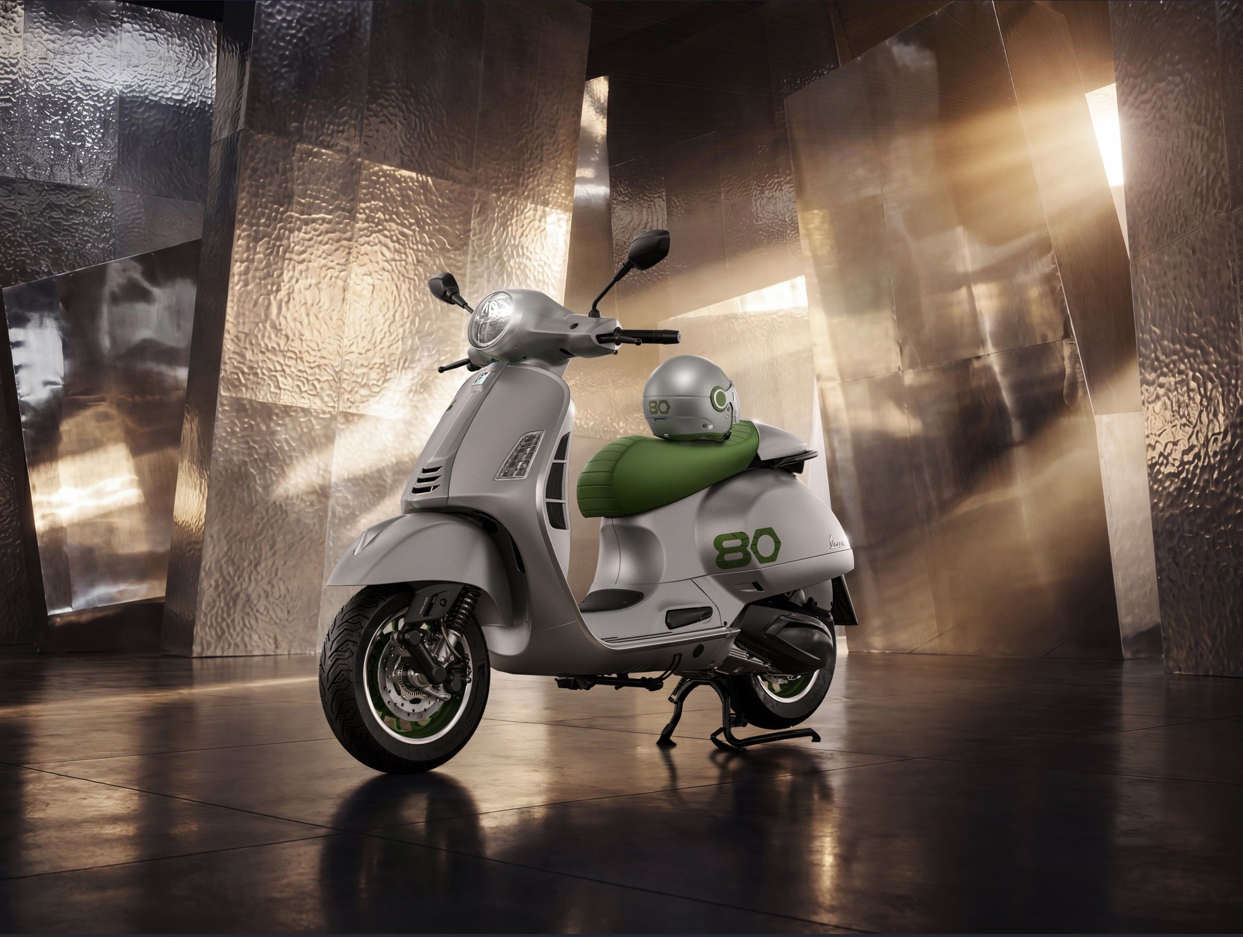 Vespa celebra su 80 aniversario con una edición limitada de solo 1.946 unidades