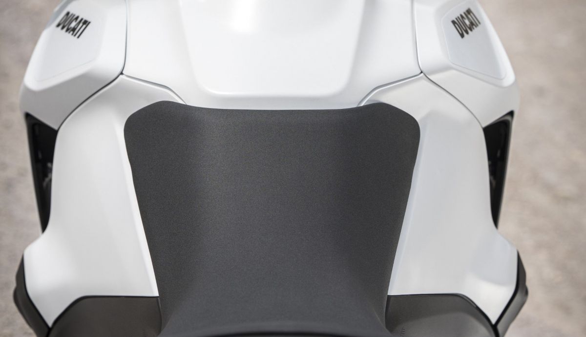 DUCATI DESERTX static details 195 (Grande)
