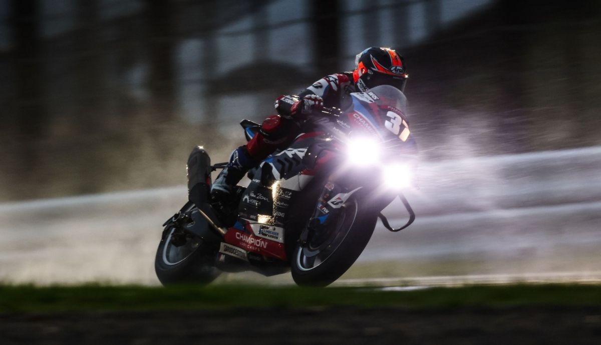 BMW ha logrado el primer podio de una moto no japonesa en las 8 horas de Suzuka