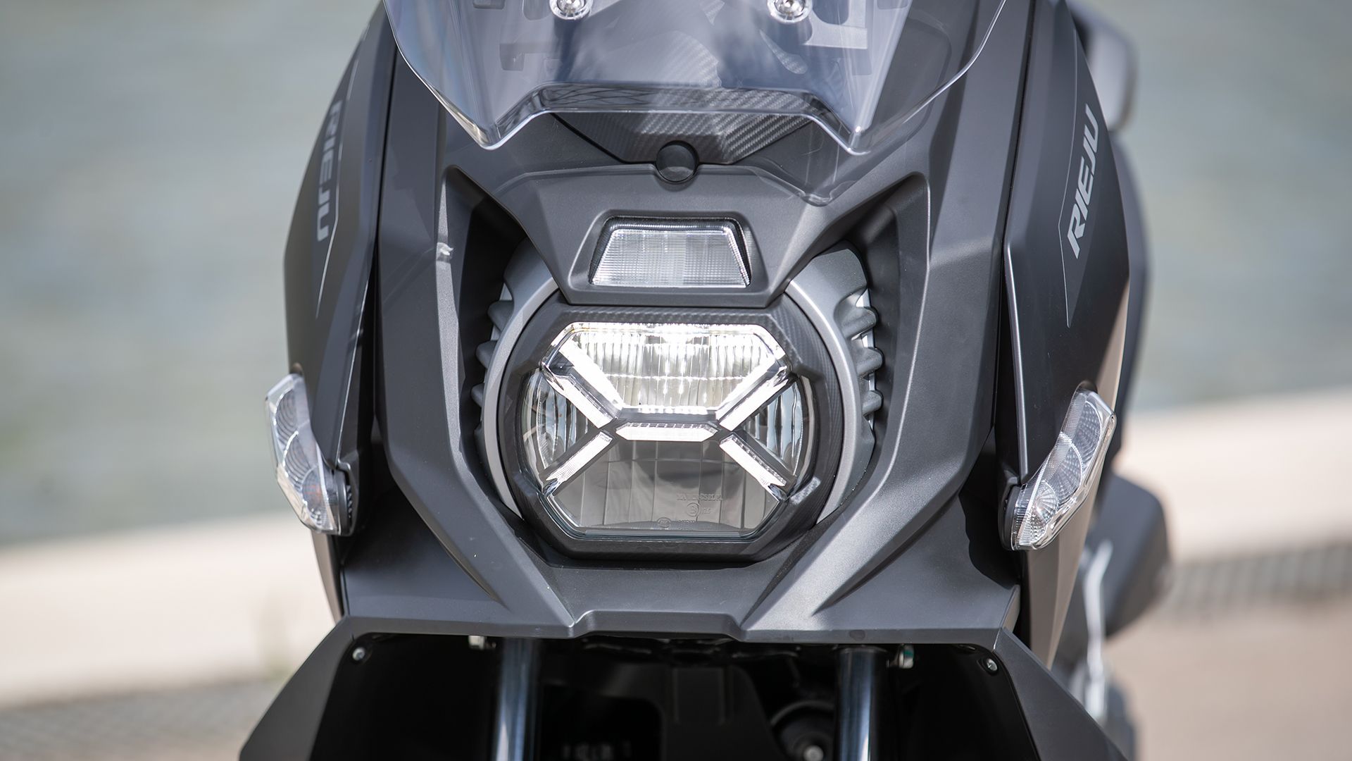  RIEJU XOVER 2026 Detalles (7)