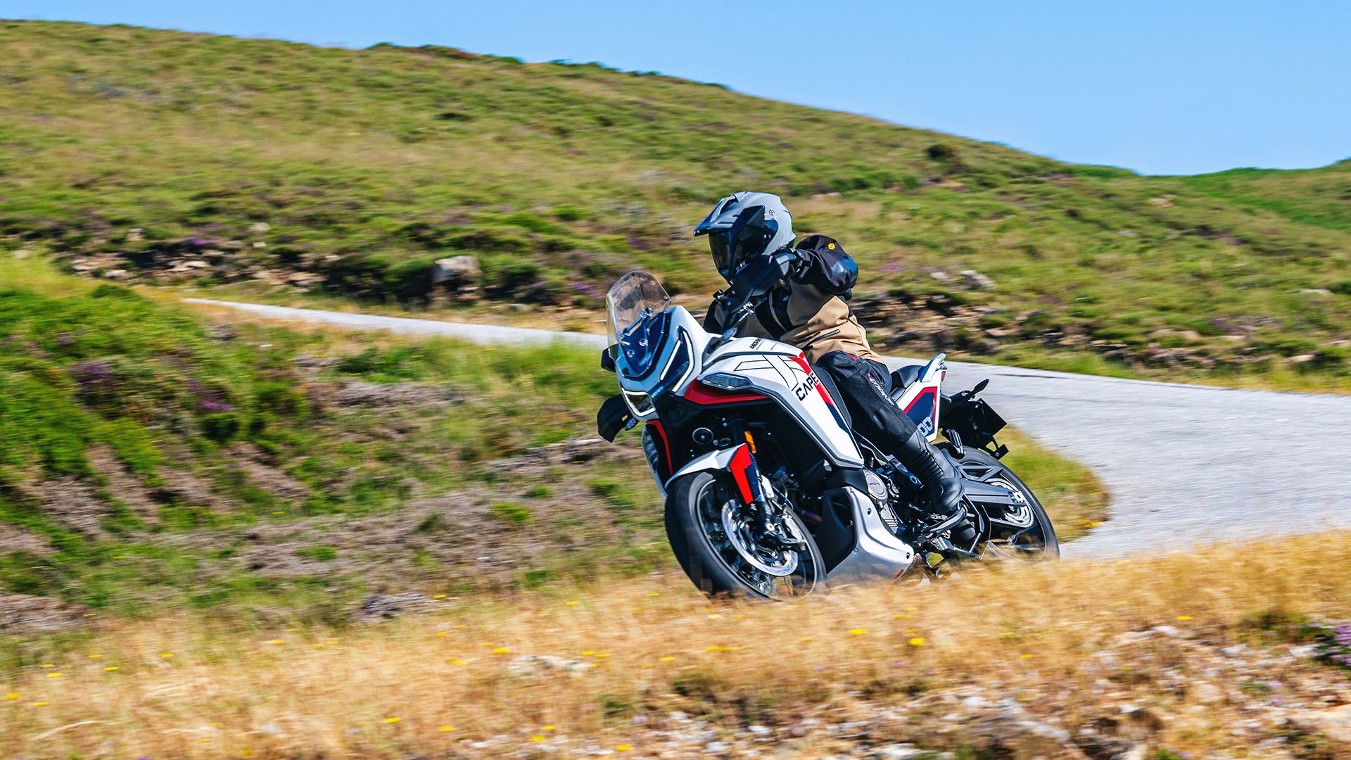 Moto Morini X Cape 1200 2026 Accion (17)