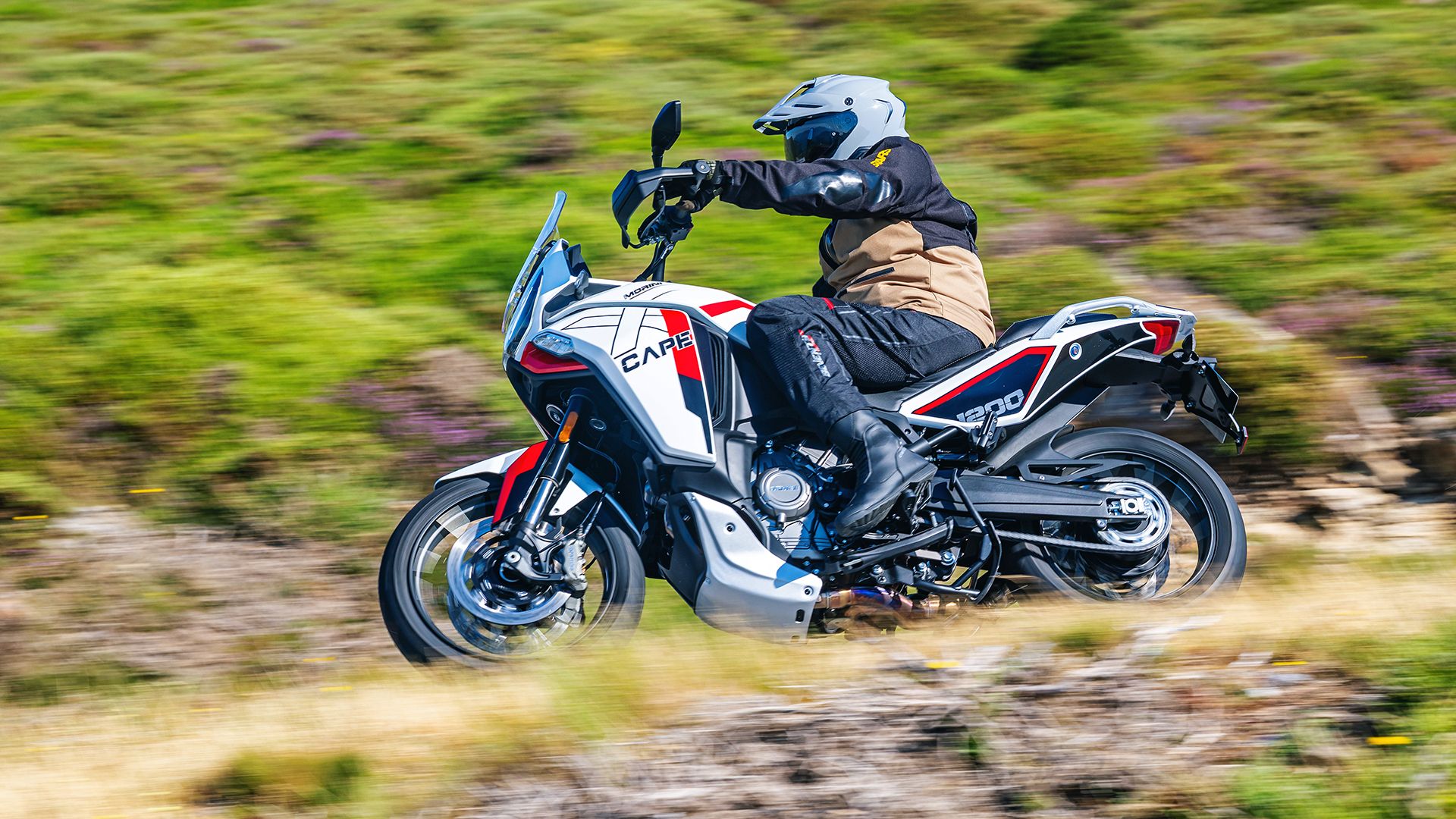 Moto Morini X Cape 1200 2026 Accion (21)