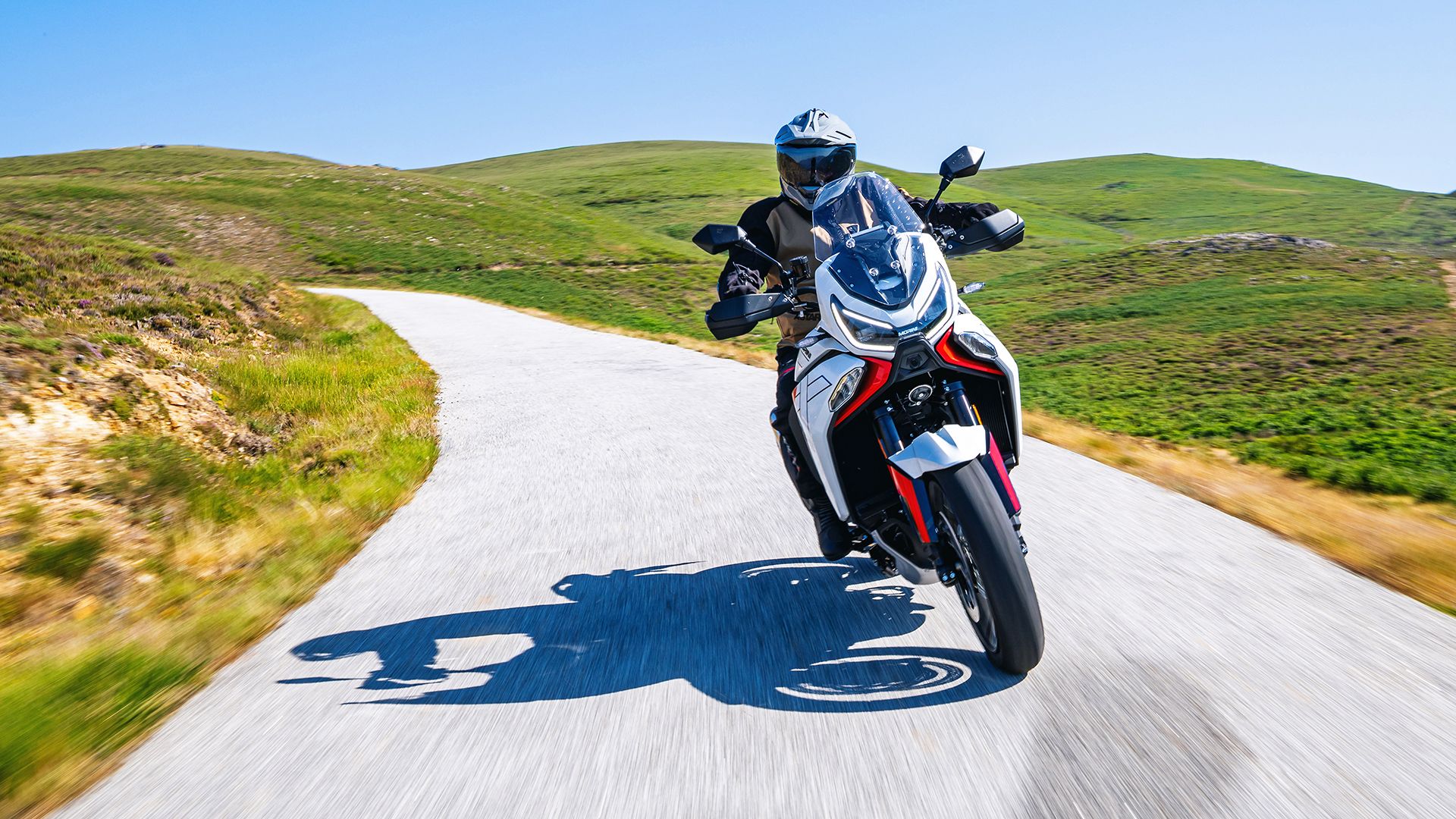 Moto Morini X Cape 1200 2026 Accion (65)