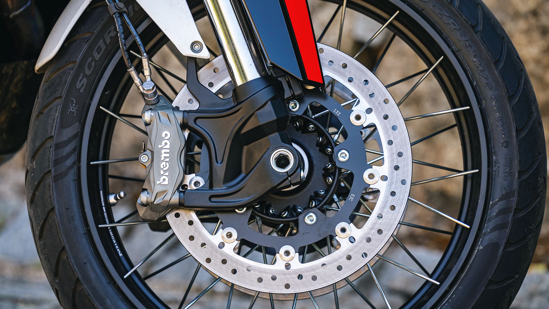 Moto Morini X Cape 1200 Detalles (1)