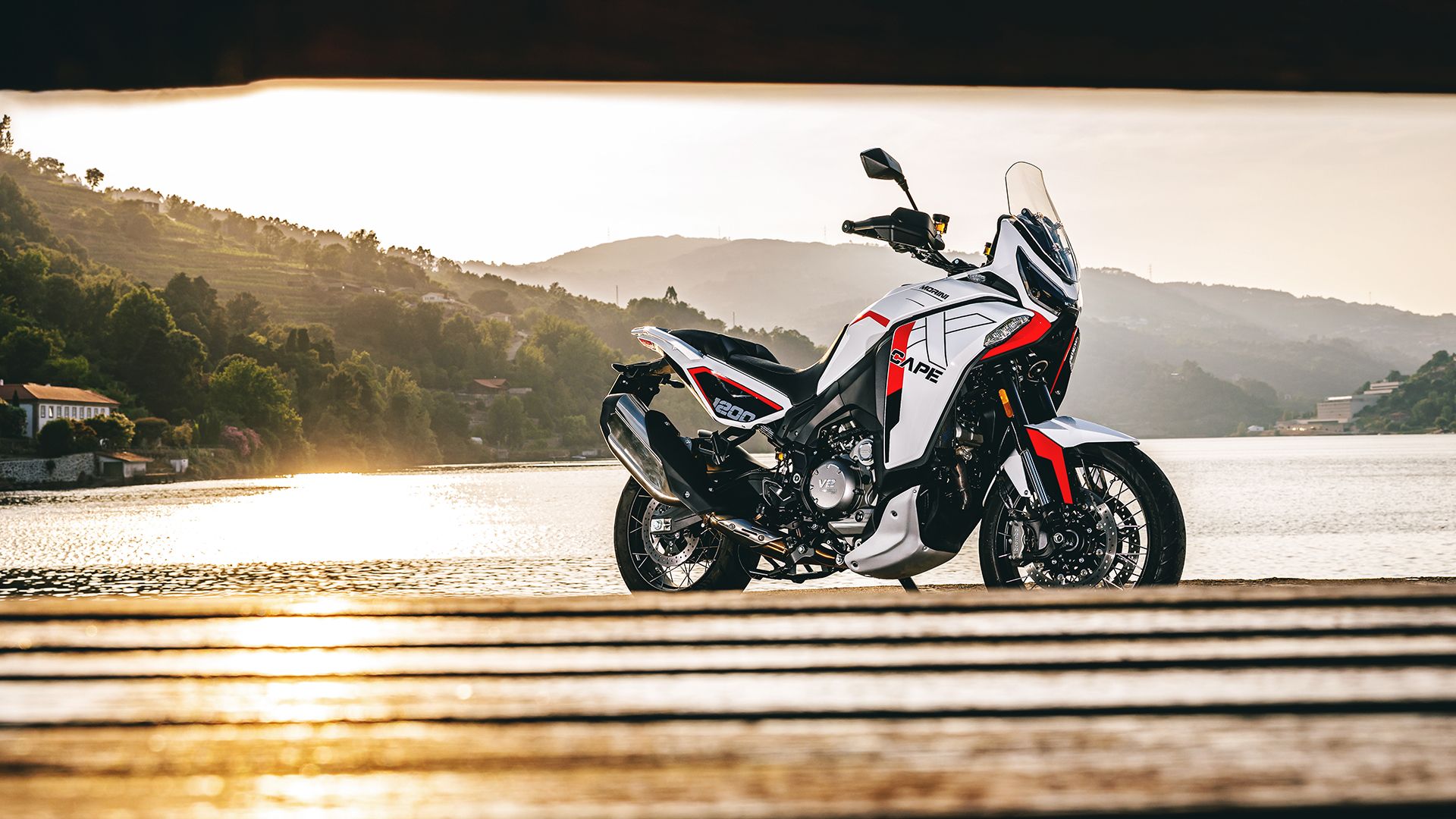 Moto Morini X Cape 1200 Estatica (49)