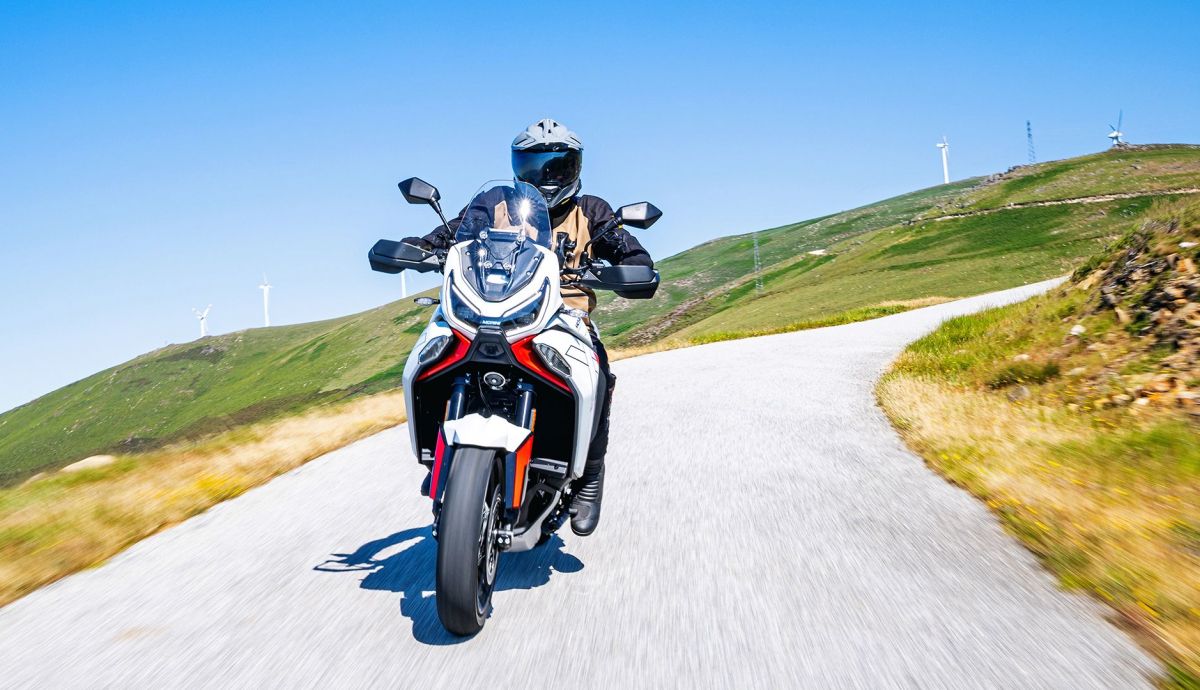 Moto Morini X Cape 1200 2026 Accion (43)
