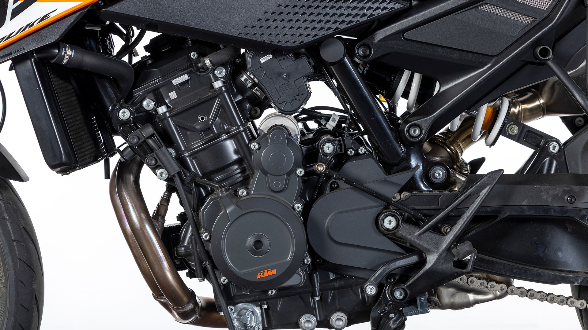 KTM 790 Duke 2026 Detalles (14)