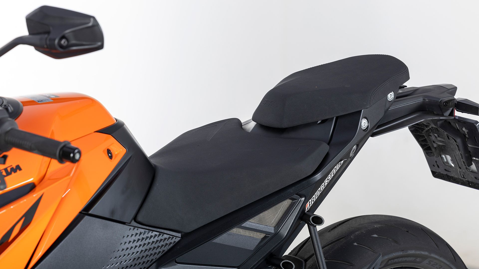 KTM 790 Duke 2026 Detalles (16)