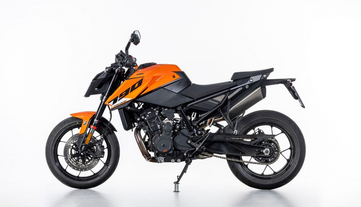 KTM 790 Duke 2026 Estudio (3)