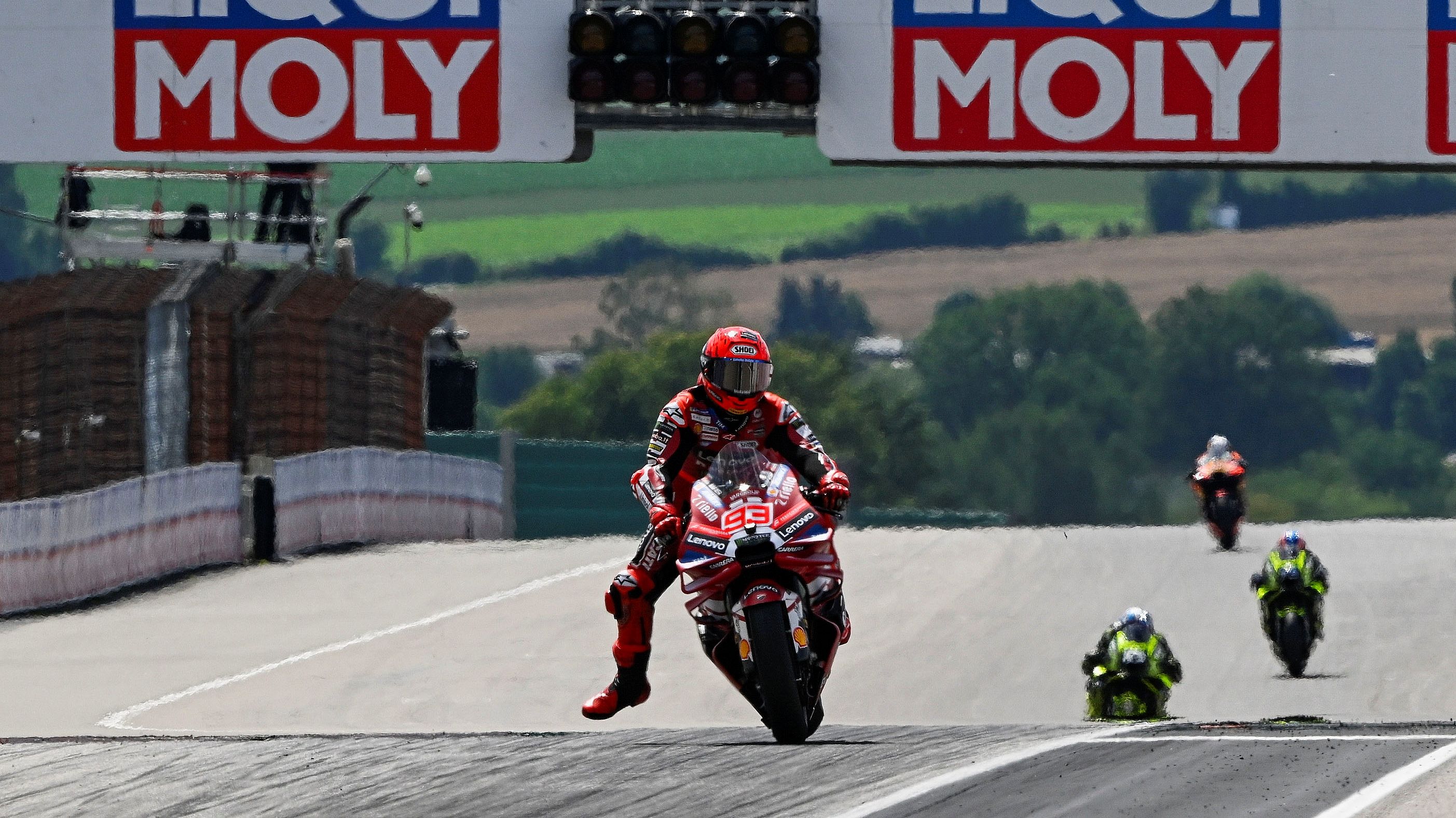 Marc Márquez totalmente escapado de las Trackhouse, MotoGP Sachsenring 2026
