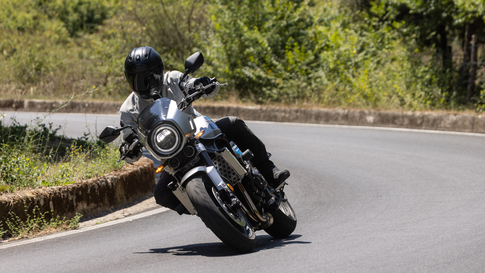 Honda CB1000F 2026 Accion (2) Honda CB1000F 2026 Accion (2)