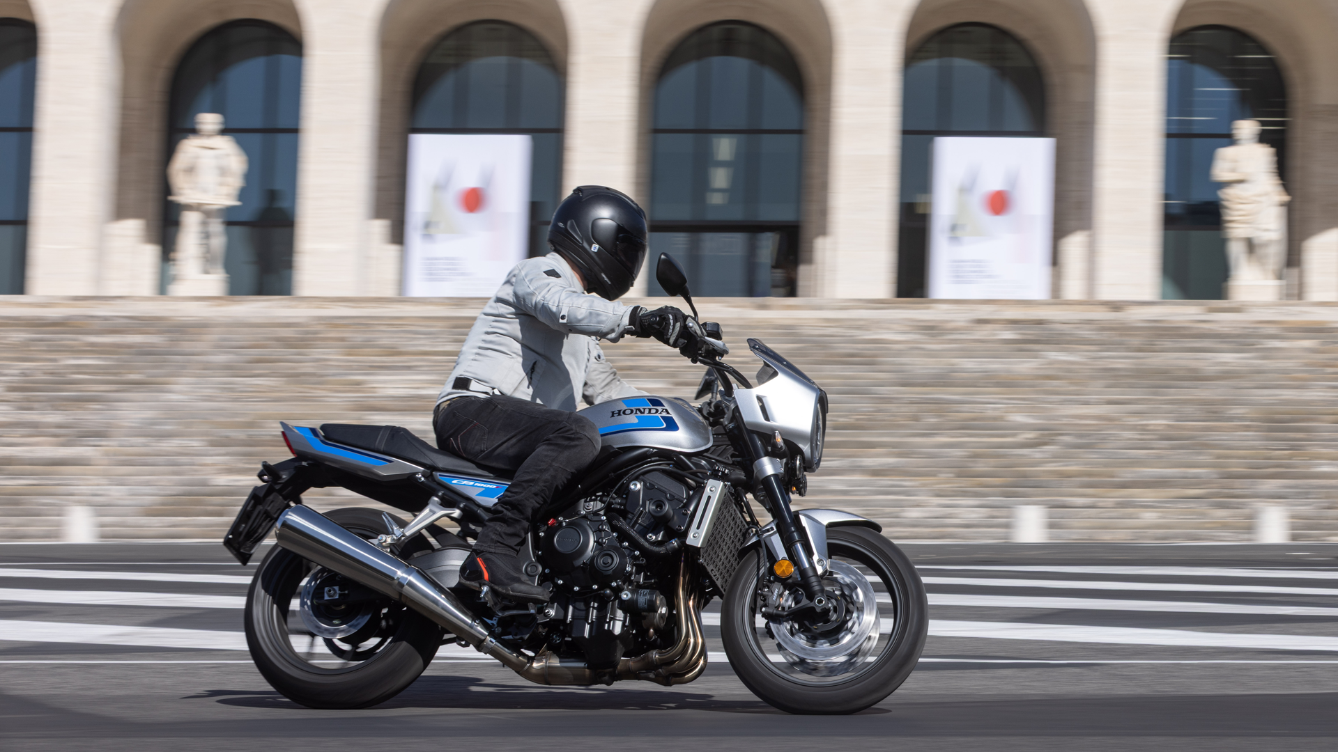 Honda CB1000F 2026 Accion (10)