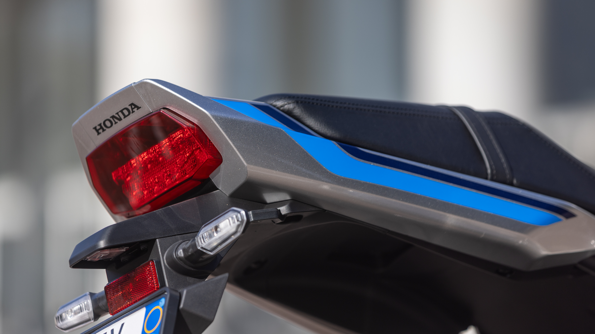Honda CB1000F 2026 Detalles (6)