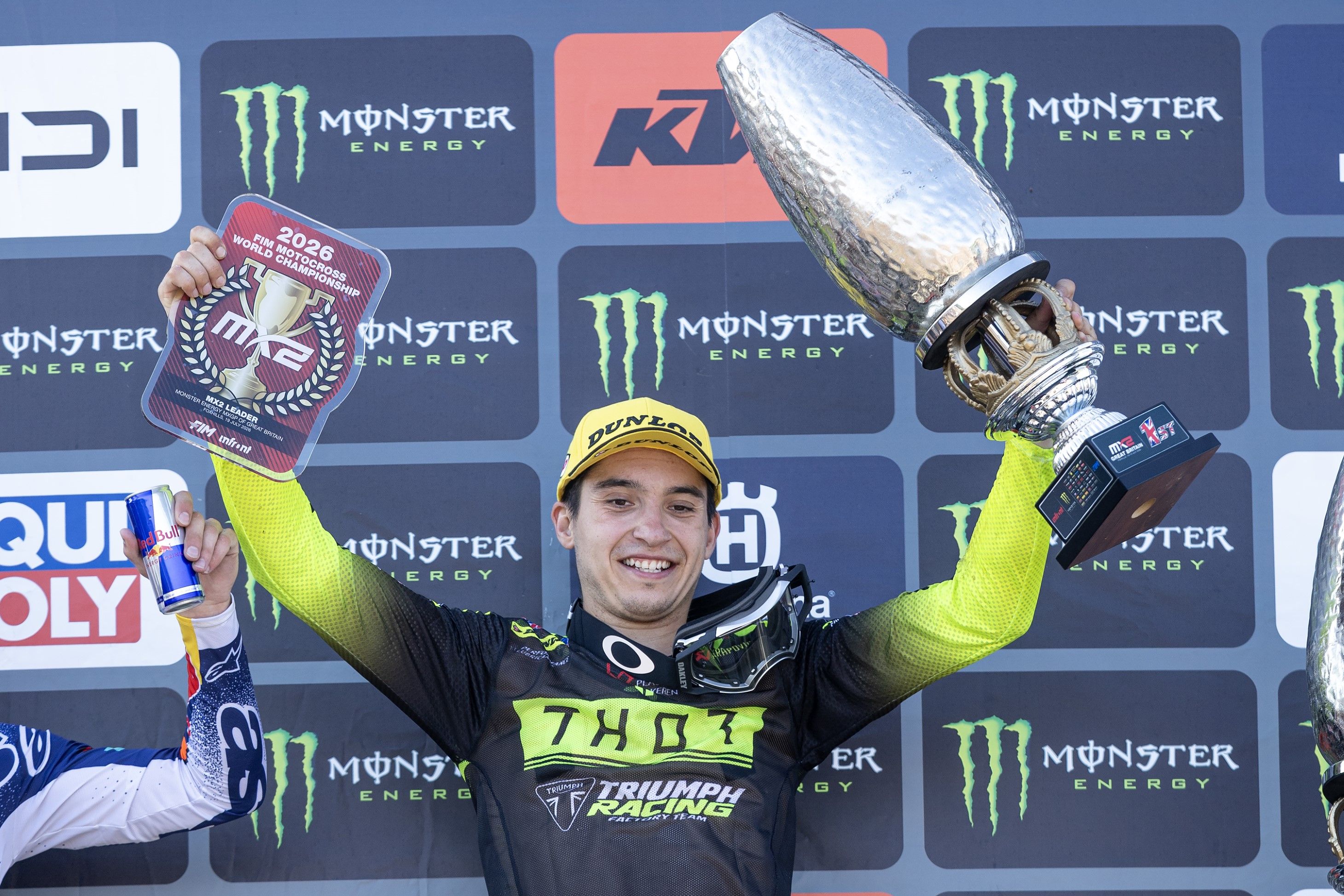 Guillem Farrés (Triumph) líder del Mundial MX2