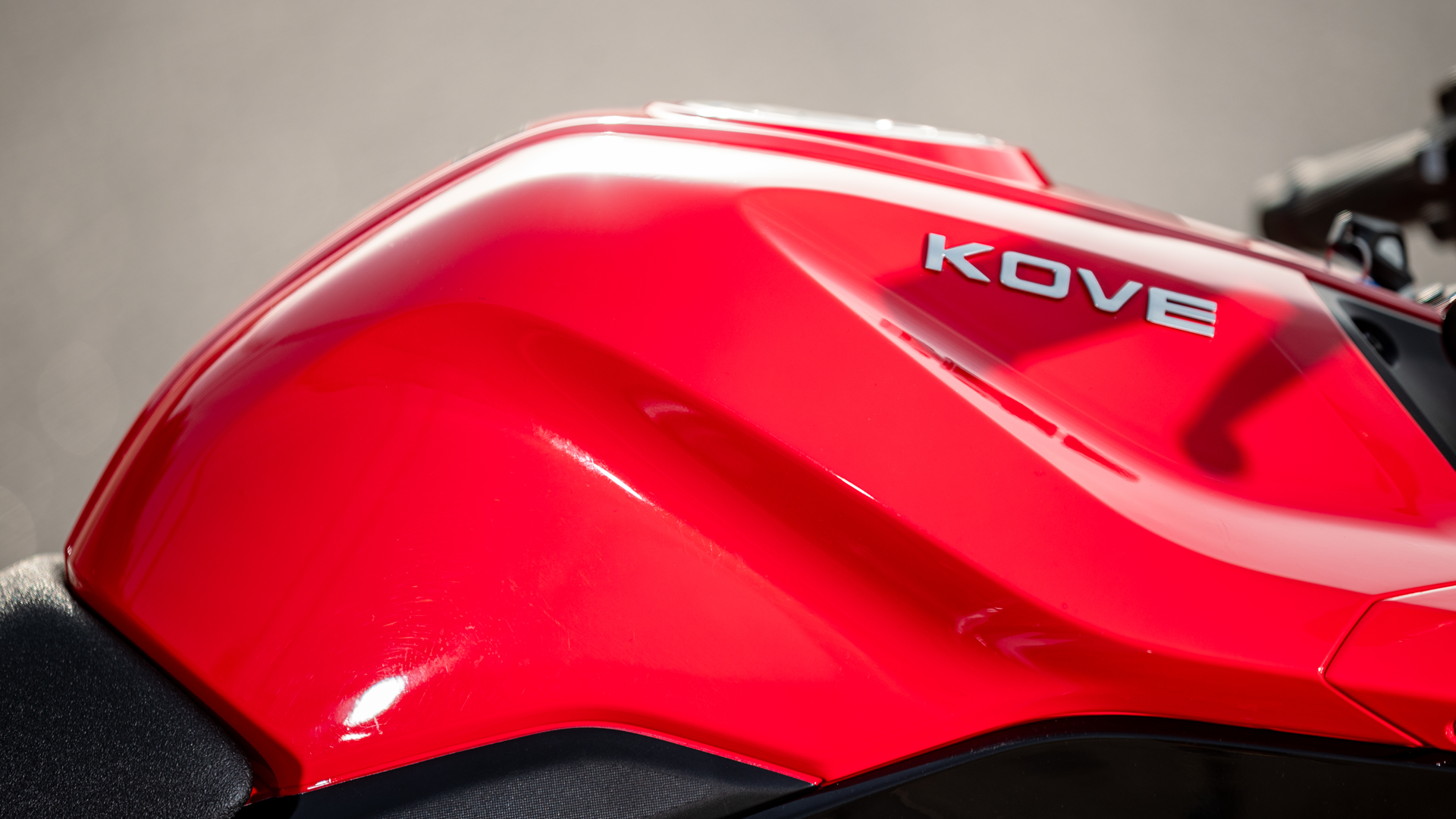Kove 350RR 2026 Detalles (6)