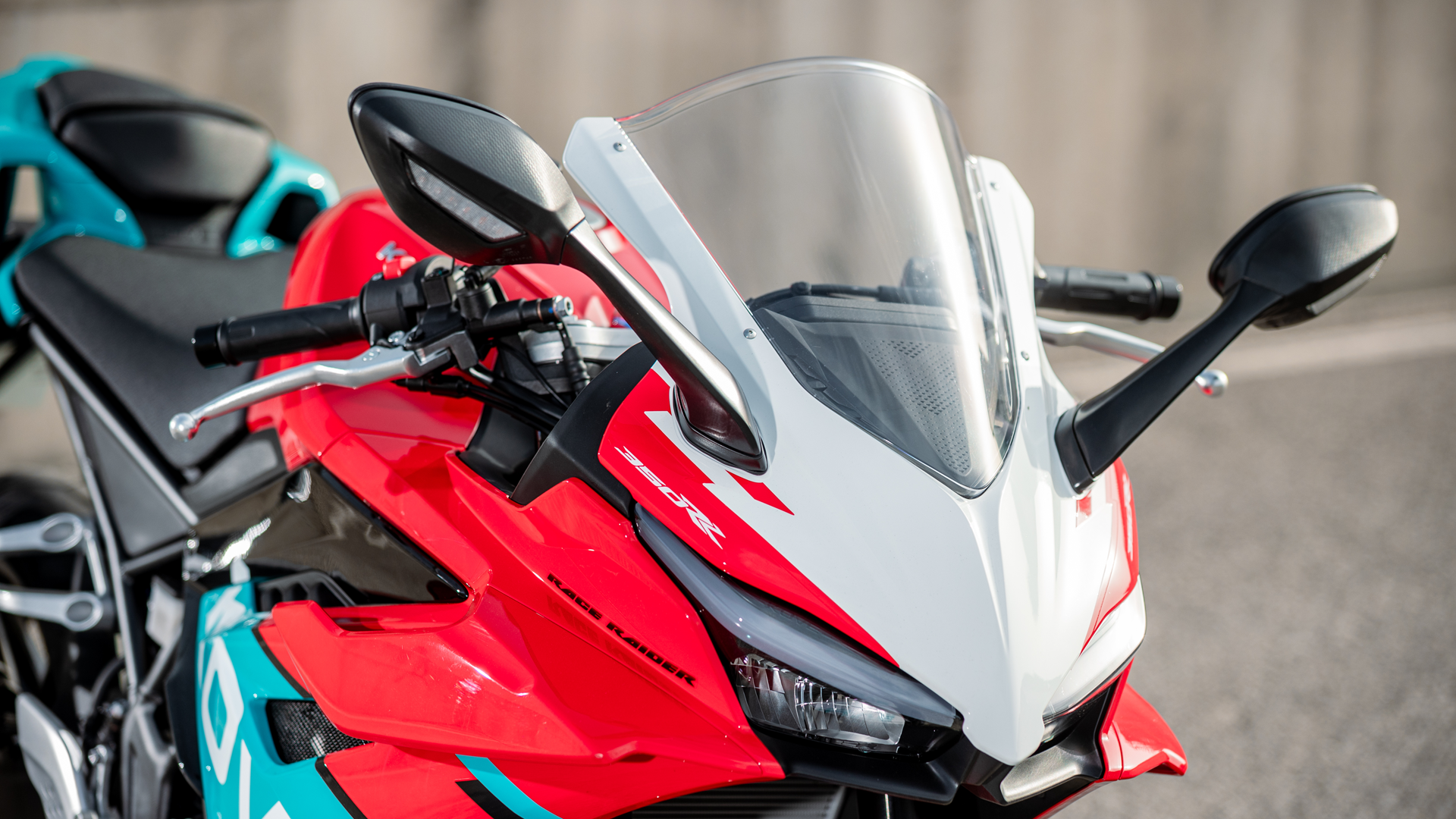 Kove 350RR 2026 Detalles (10)