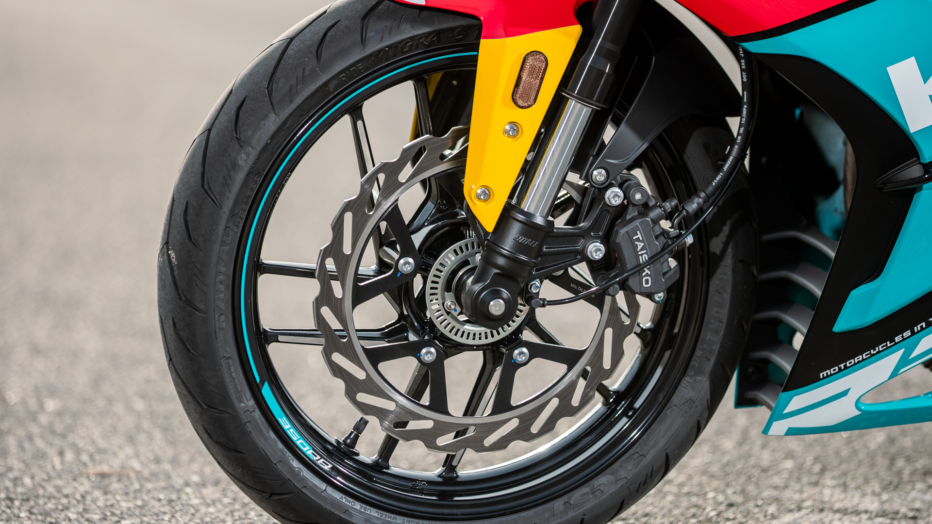 Kove 350RR 2026 Detalles (15)