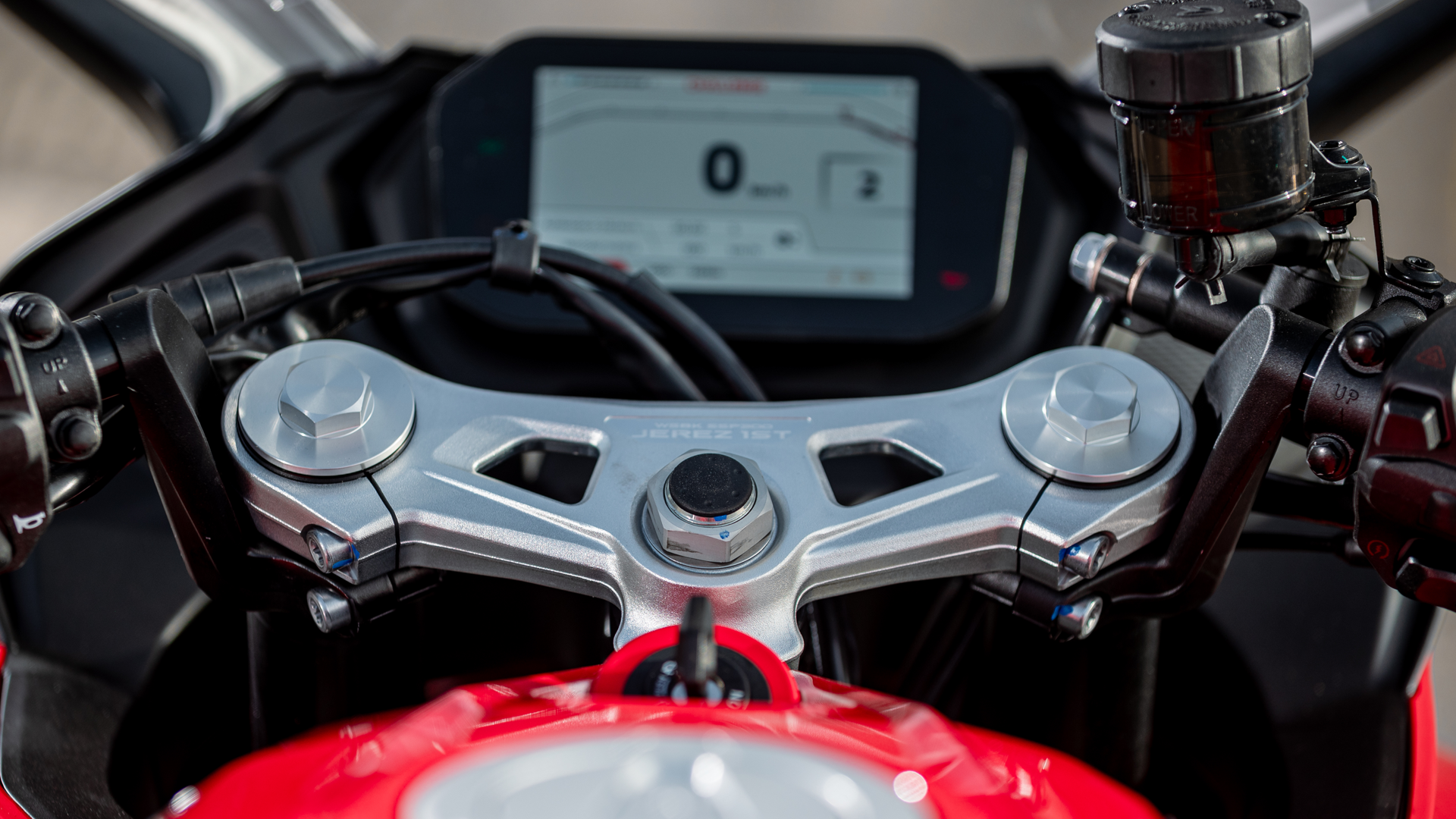 Kove 350RR 2026 Detalles (18)