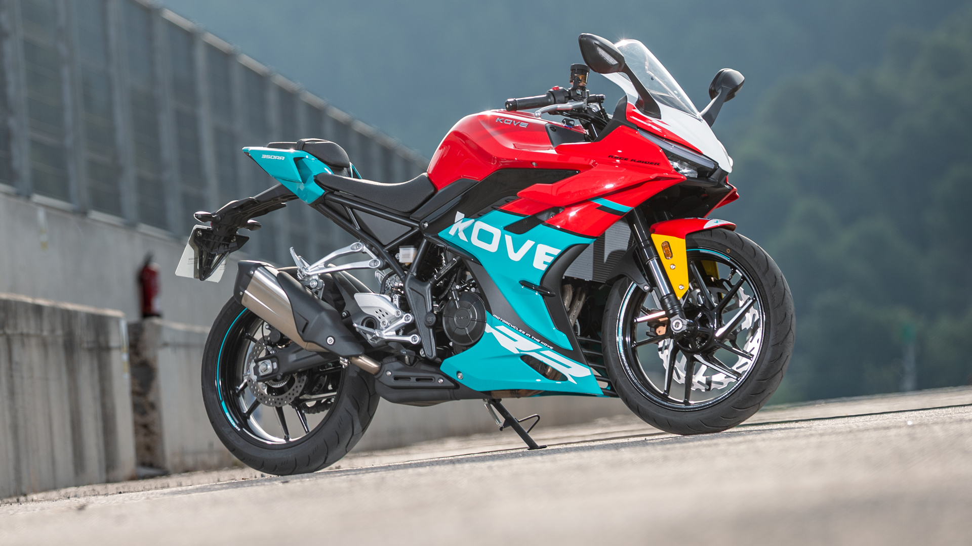 Kove 350RR 2026 Estatica (2)