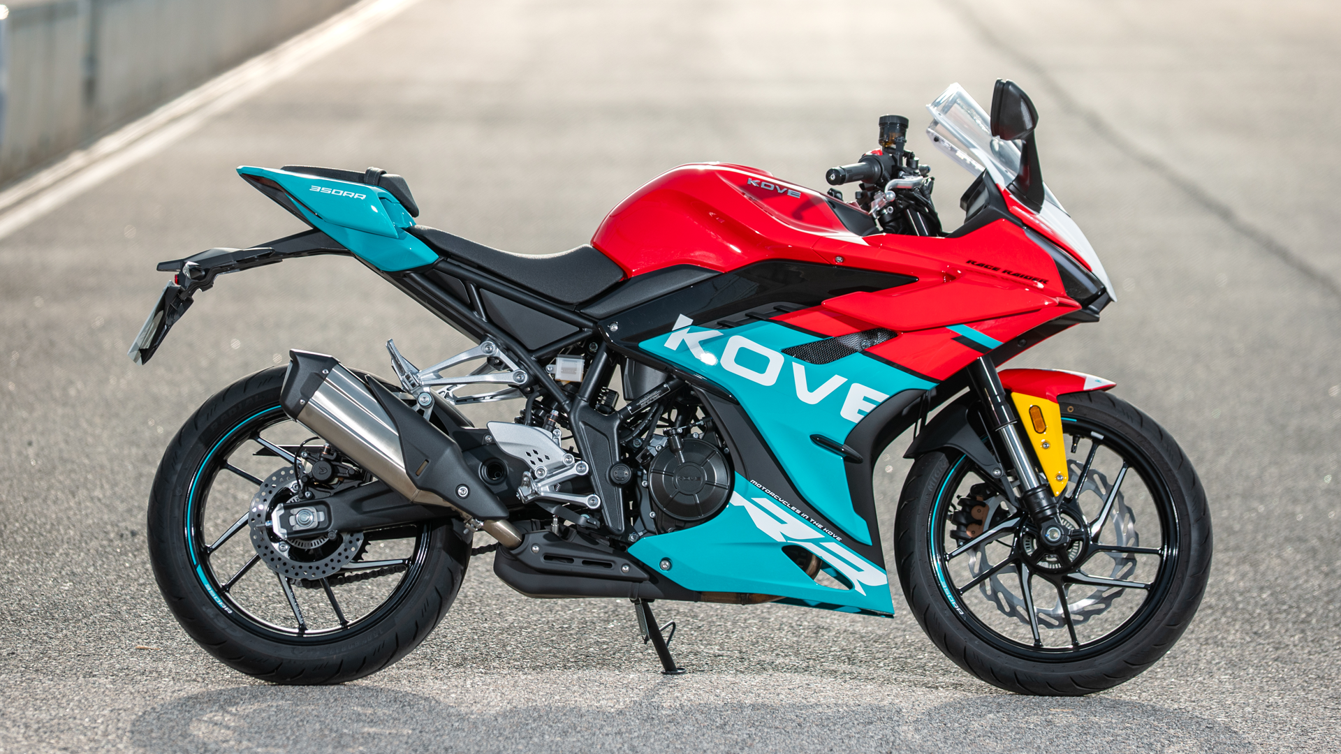 Kove 350RR 2026 Estatica (4)