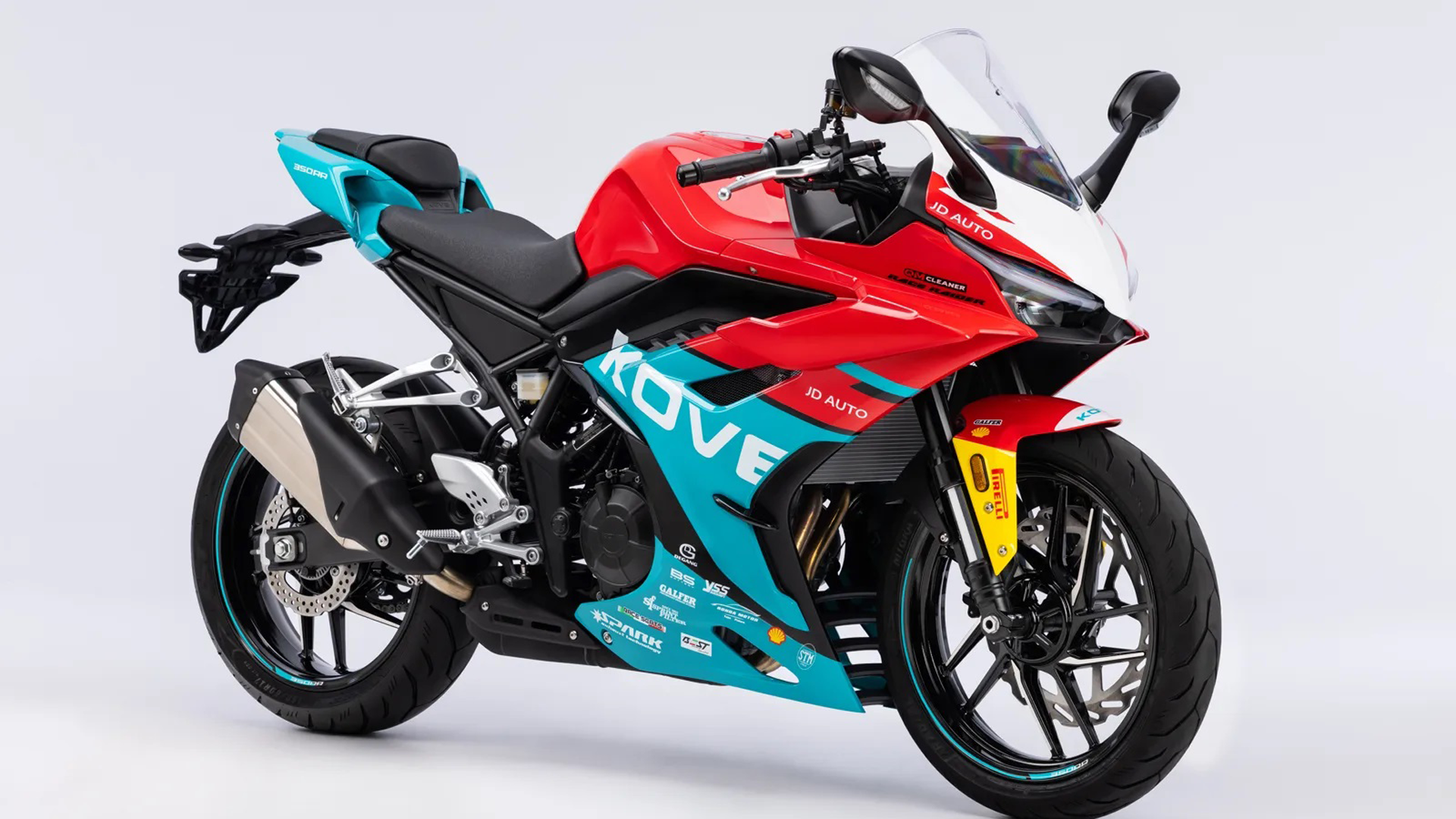Kove 350RR 2026 Estudio 02