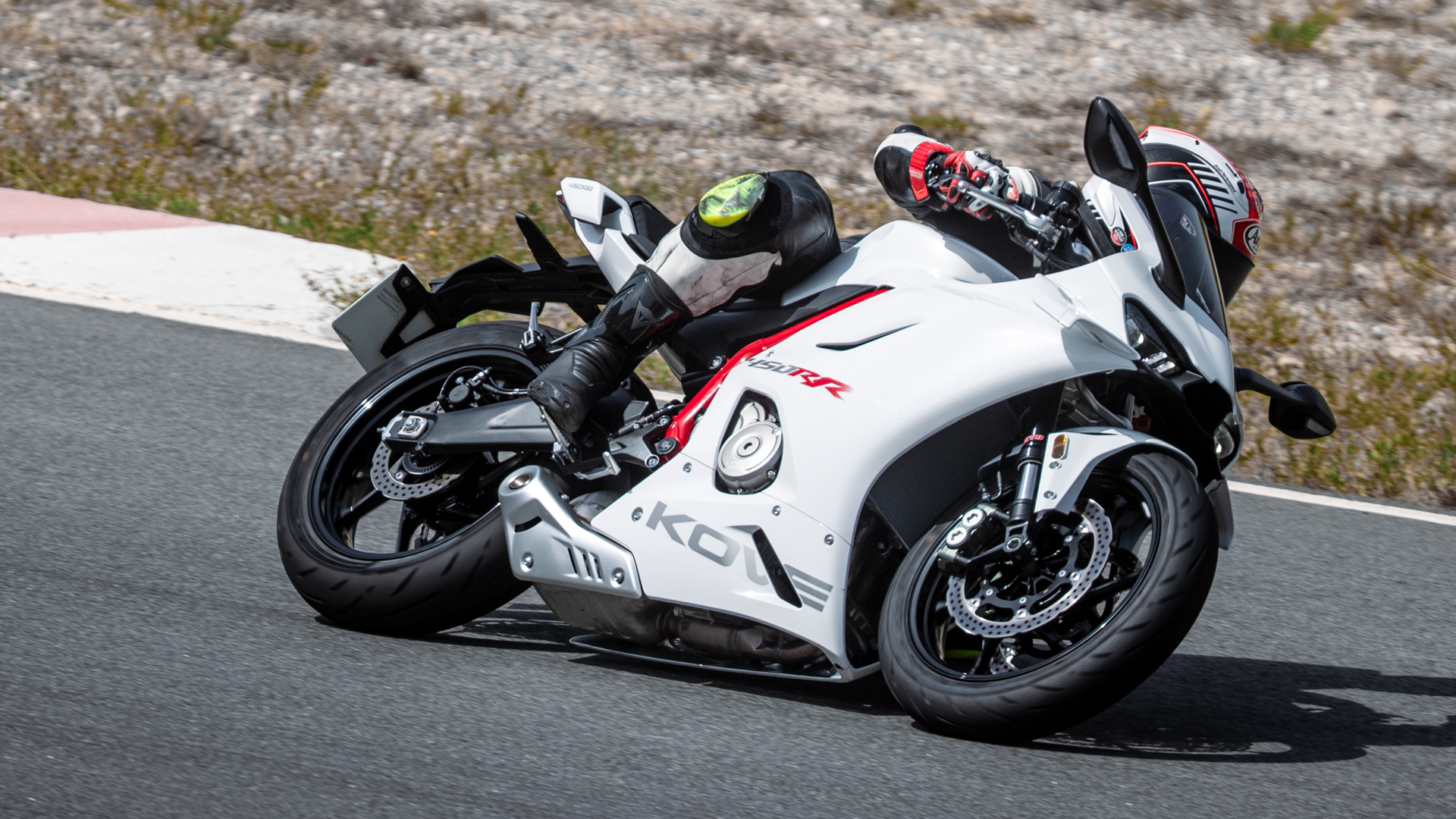 Kove 450RR 2026 Accion (5)