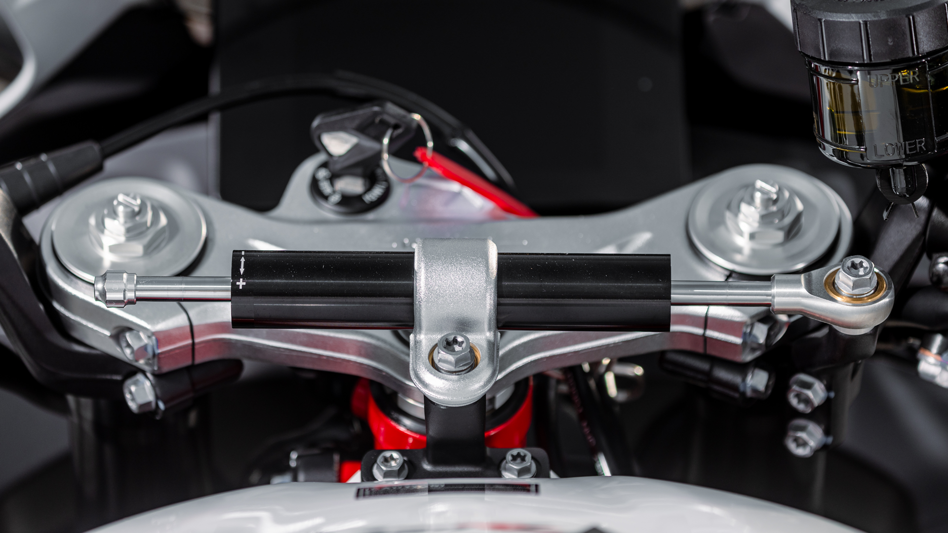 Kove 450RR 2026 Detalles (9)