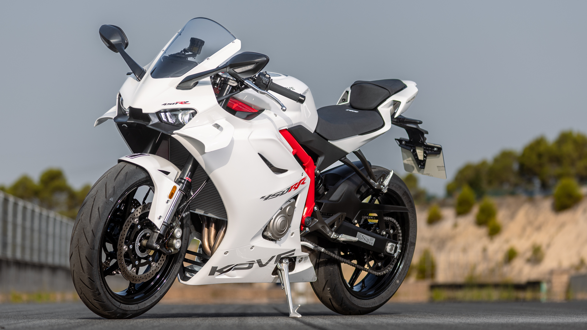 Kove 450RR 2026 Estatica (5)