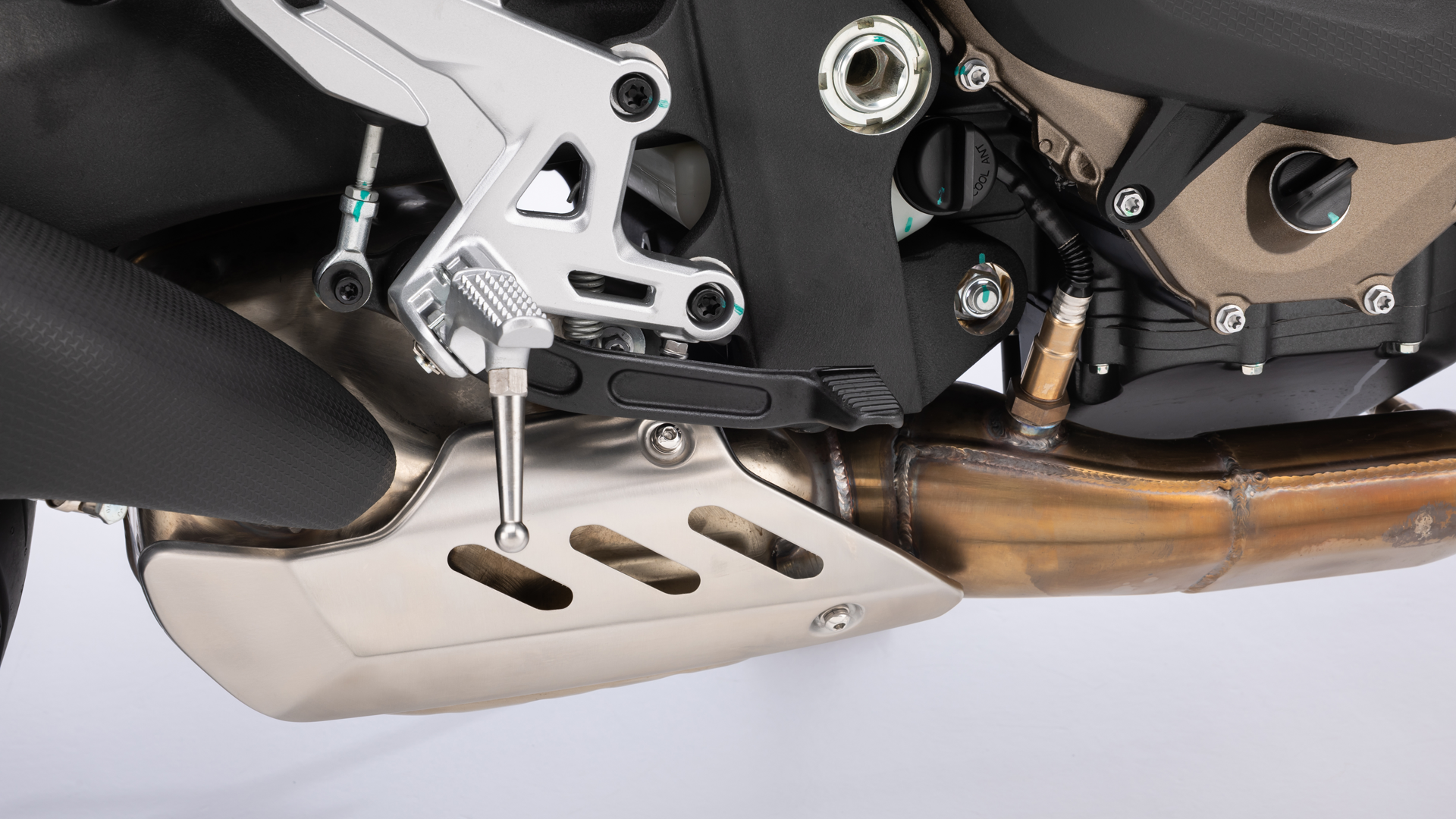 QJMotor SRK 800 206 Detalles (9)