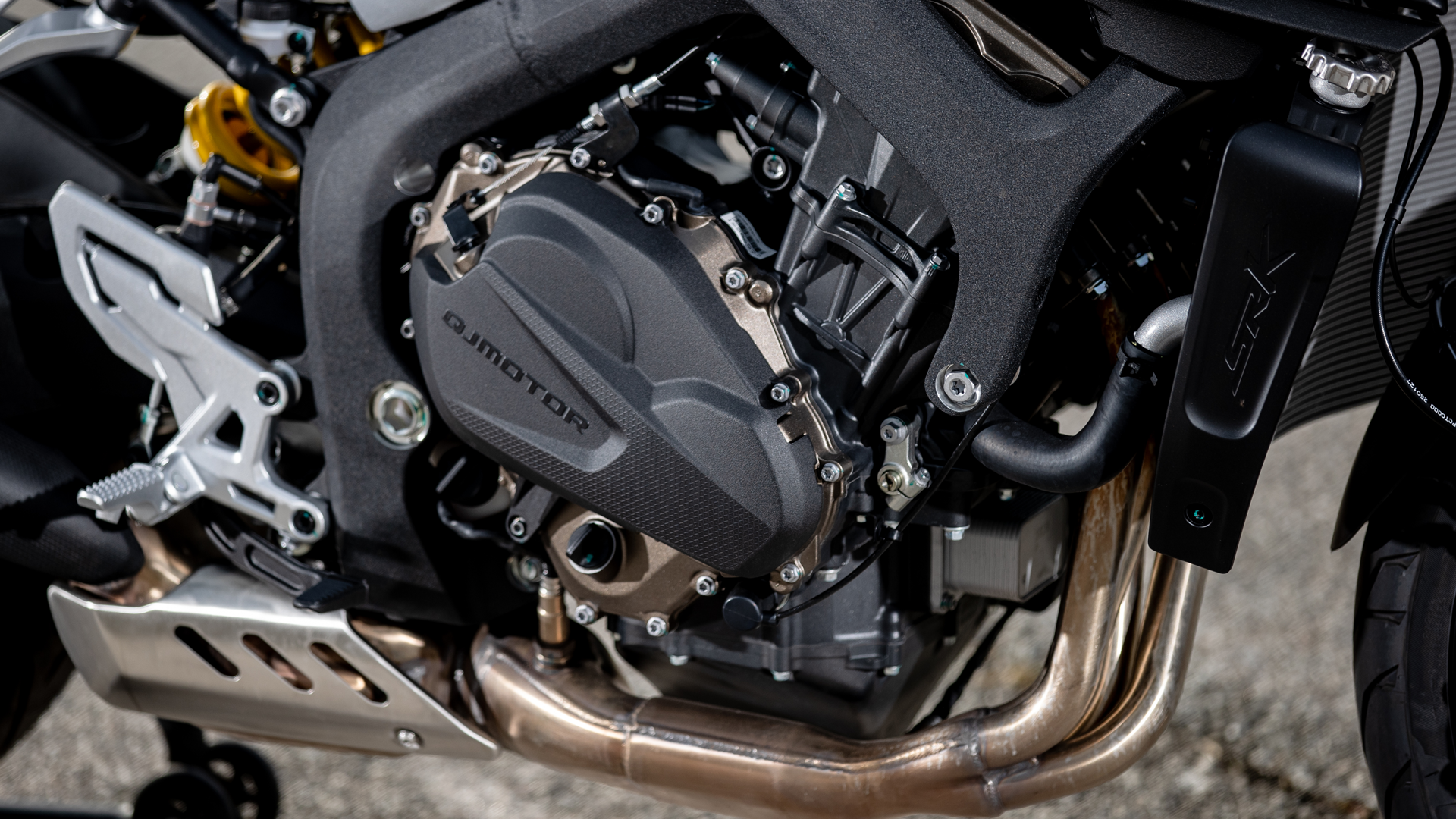 QJMotor SRK 800 206 Detalles (36)