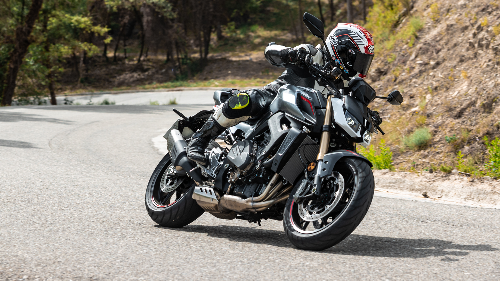 QJMotor SRK800 2026 Accion (18)