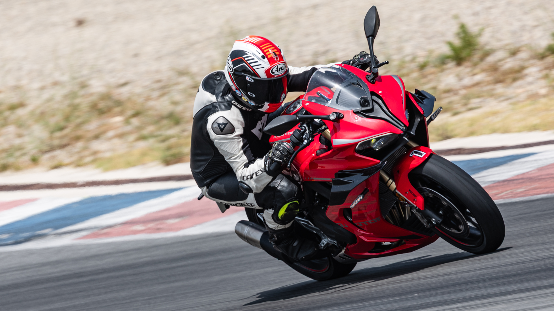 QJMotor SRK800RR 2026 Accion (8)