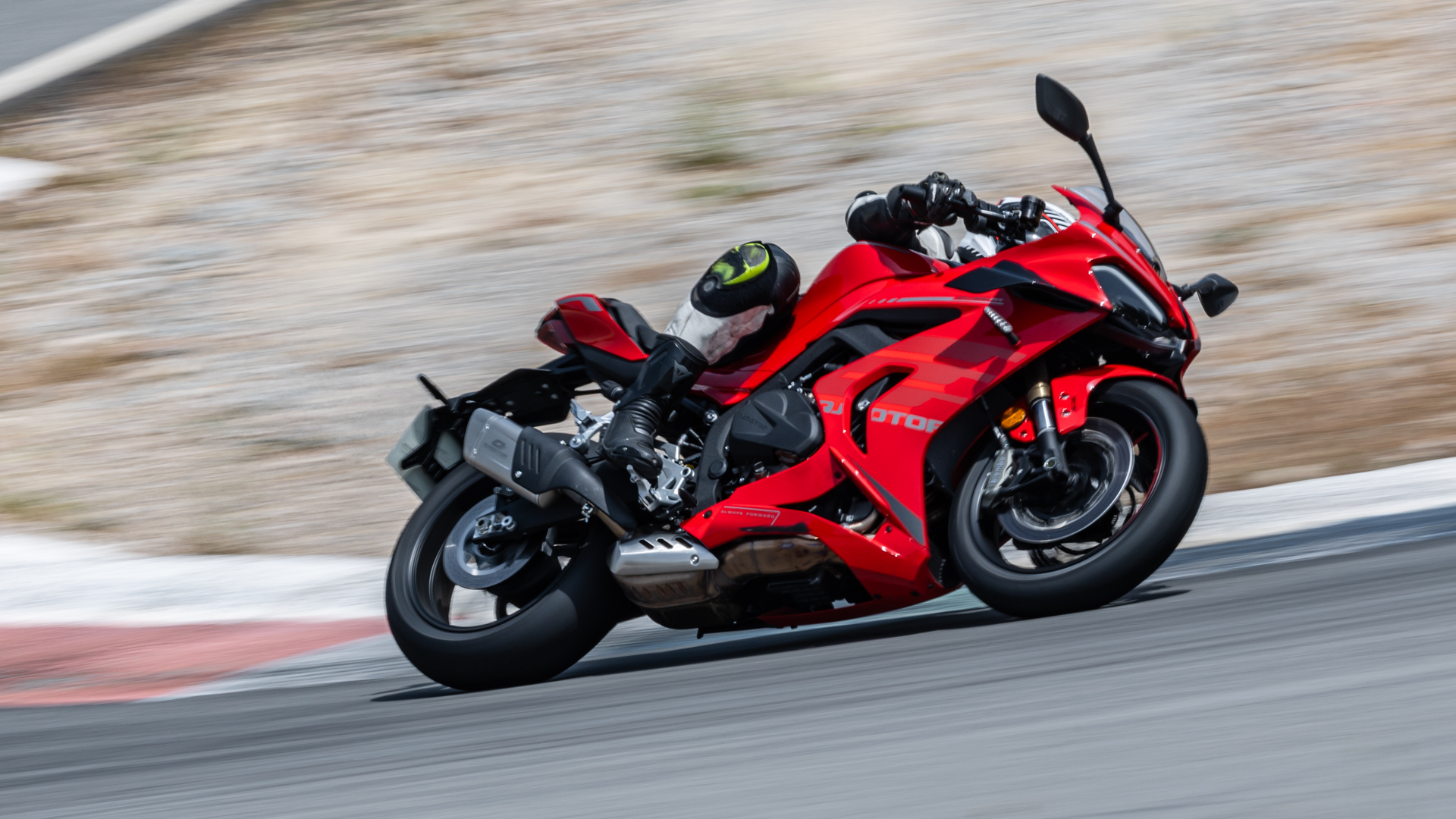 QJMotor SRK800RR 2026 Accion (12)