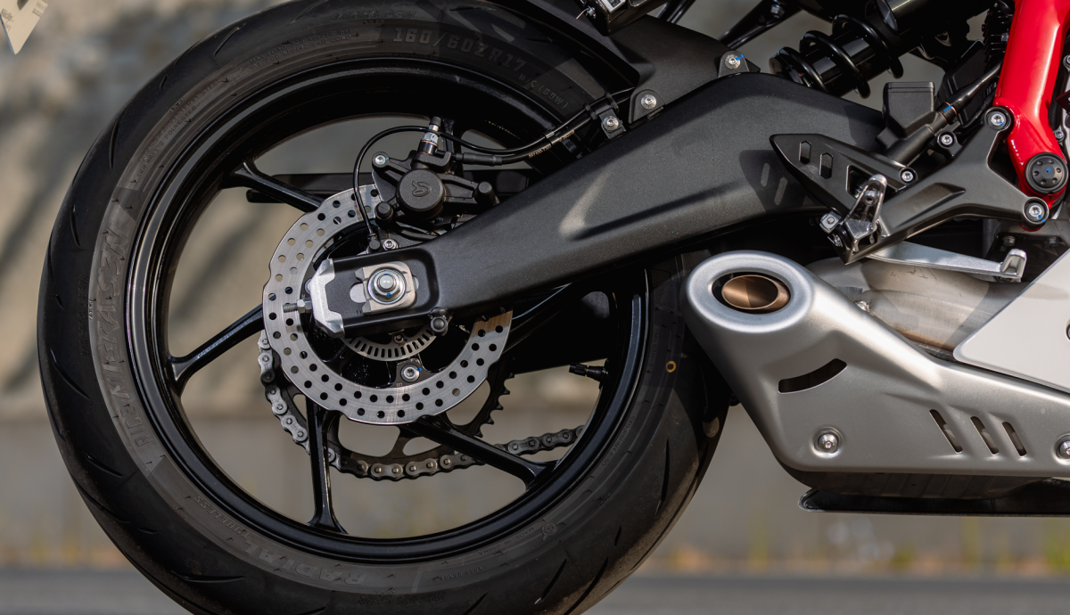 Kove 450RR 2026 Detalles (1)