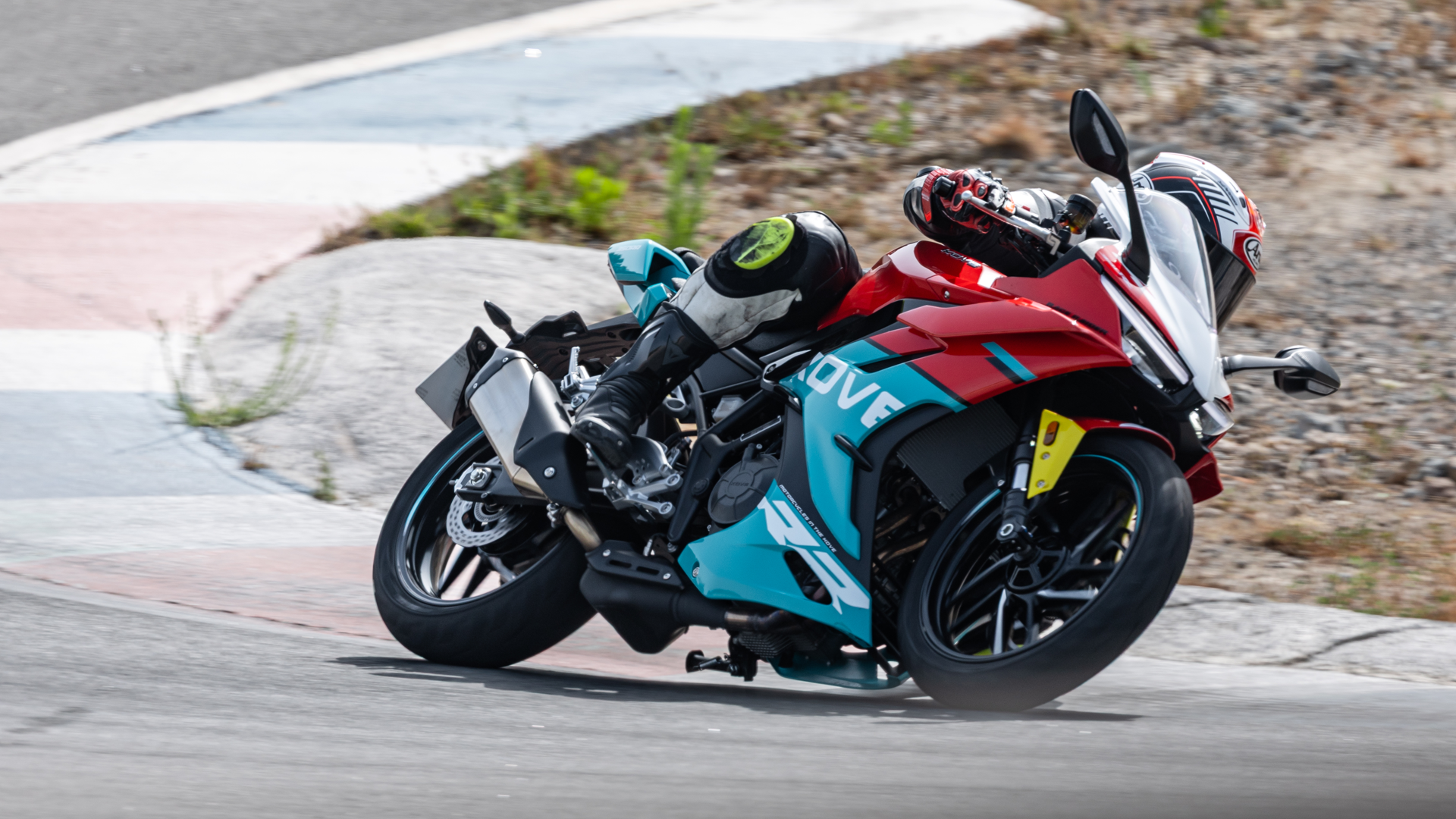 Kove 350RR 2026 Accion (10)