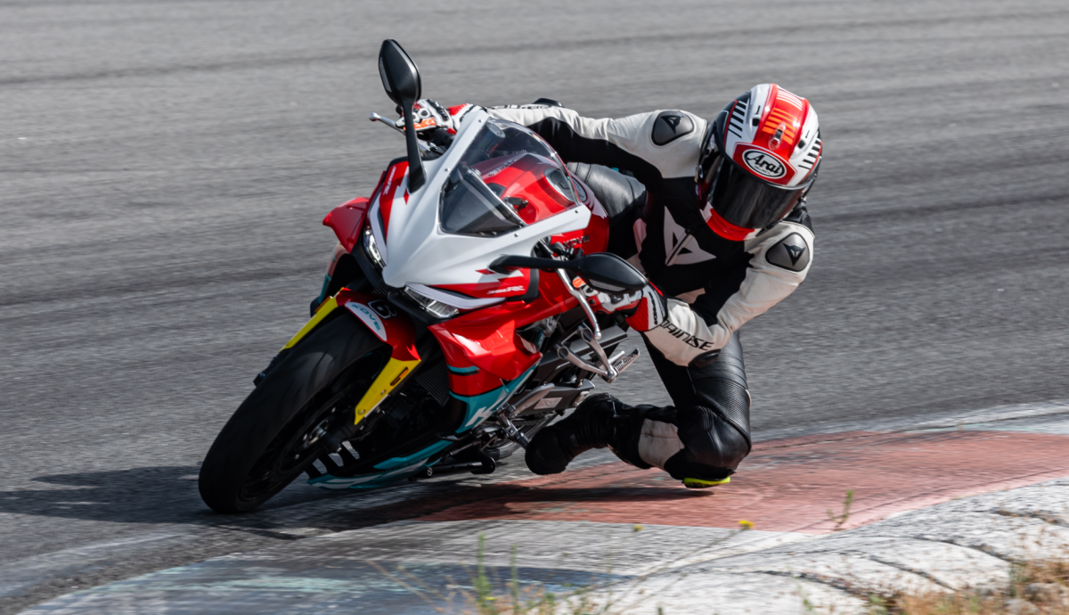 Kove 350RR 2026 Accion (1)