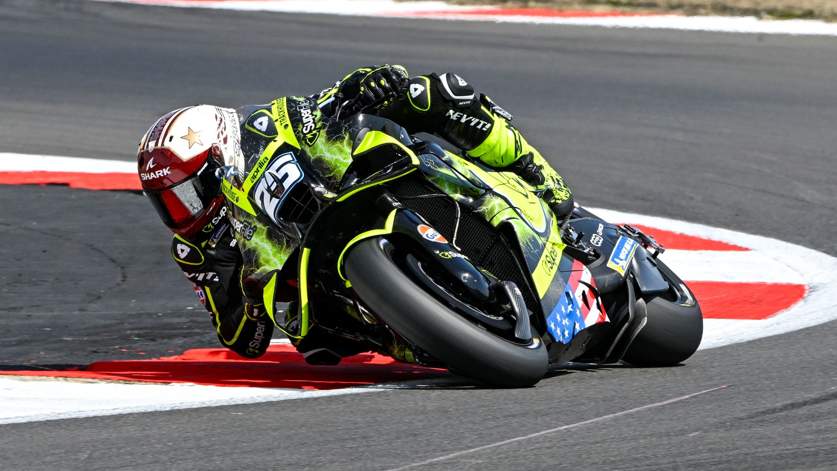 Raúl Fernández ha ganado en Silverstone dominando de principio a fin
