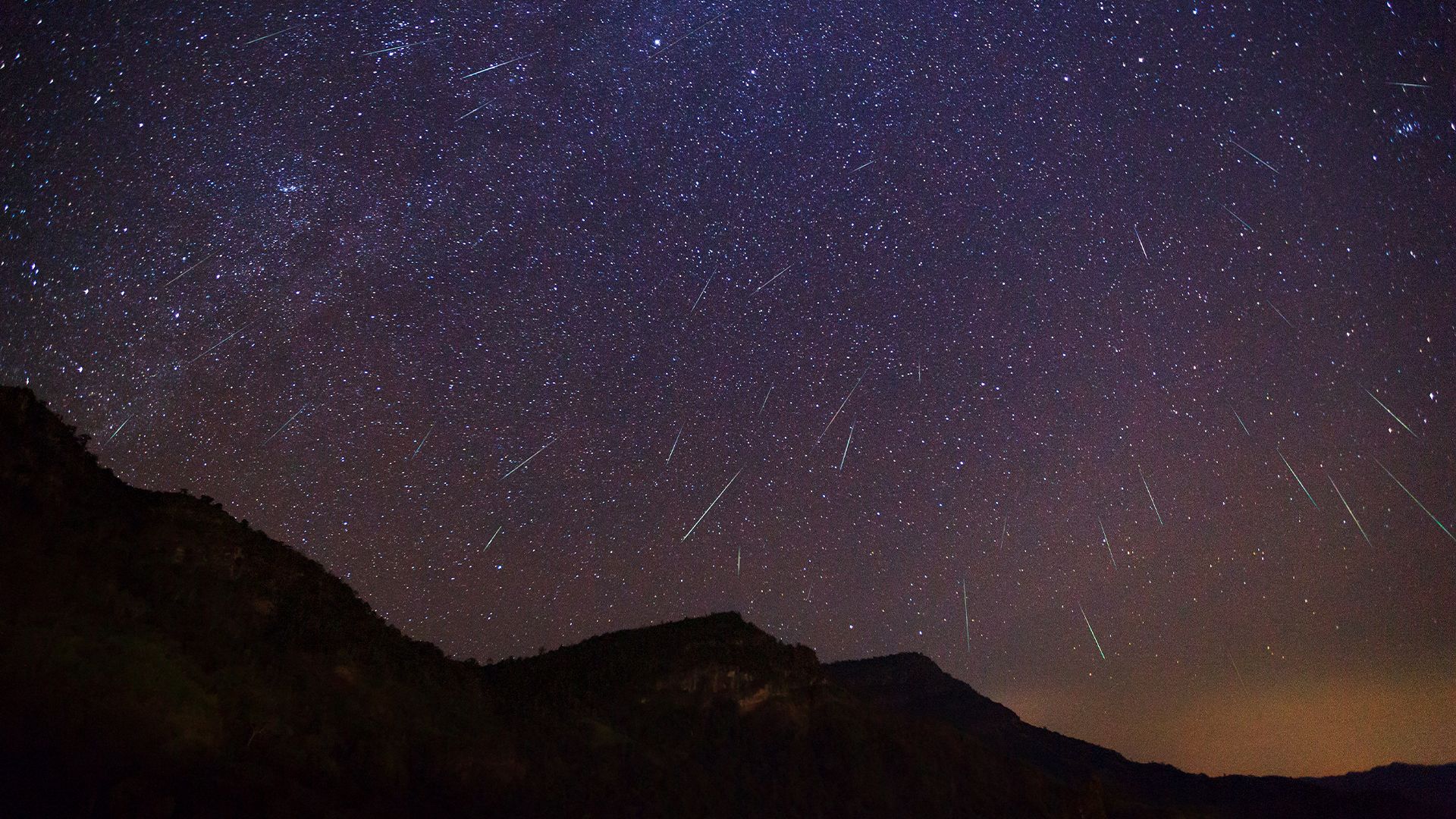 Los mejores sitios de Cataluña para ir en moto a disfrutar de las Perseidas (Foto: iStock)