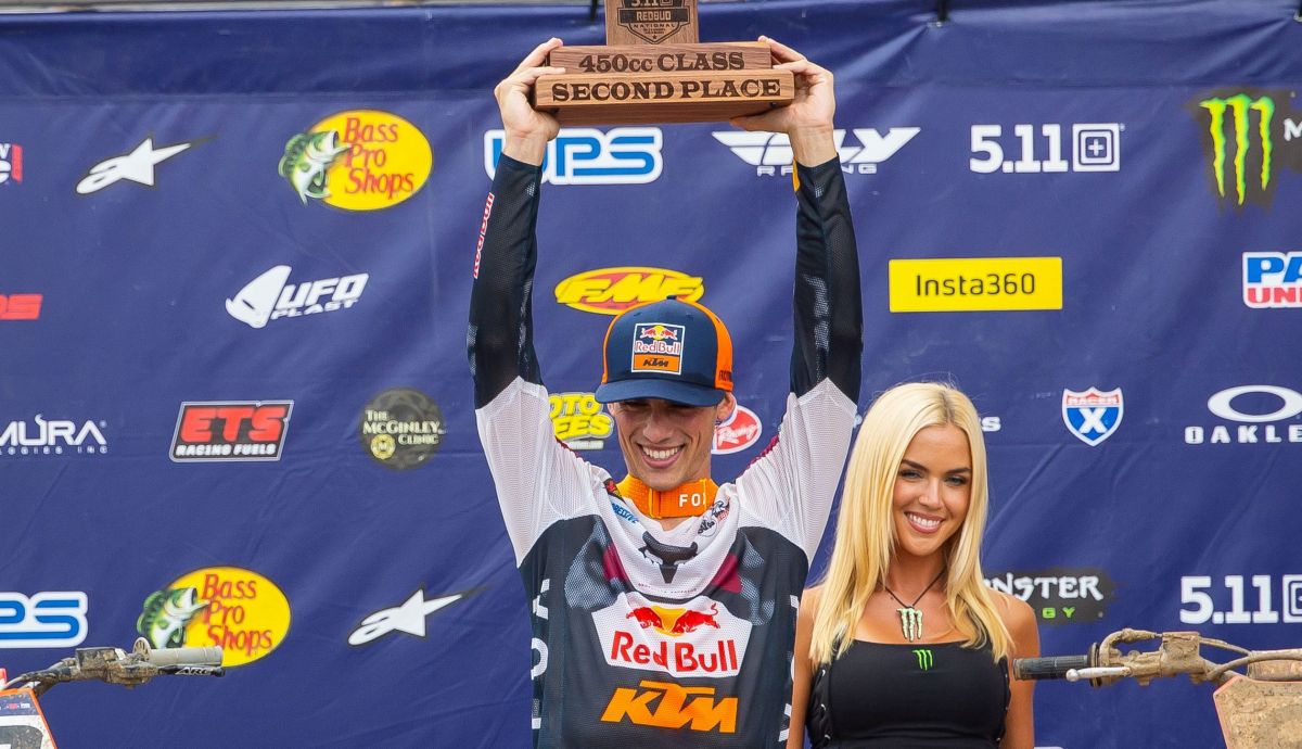Jorge Prado en el podio del AMA Motocross