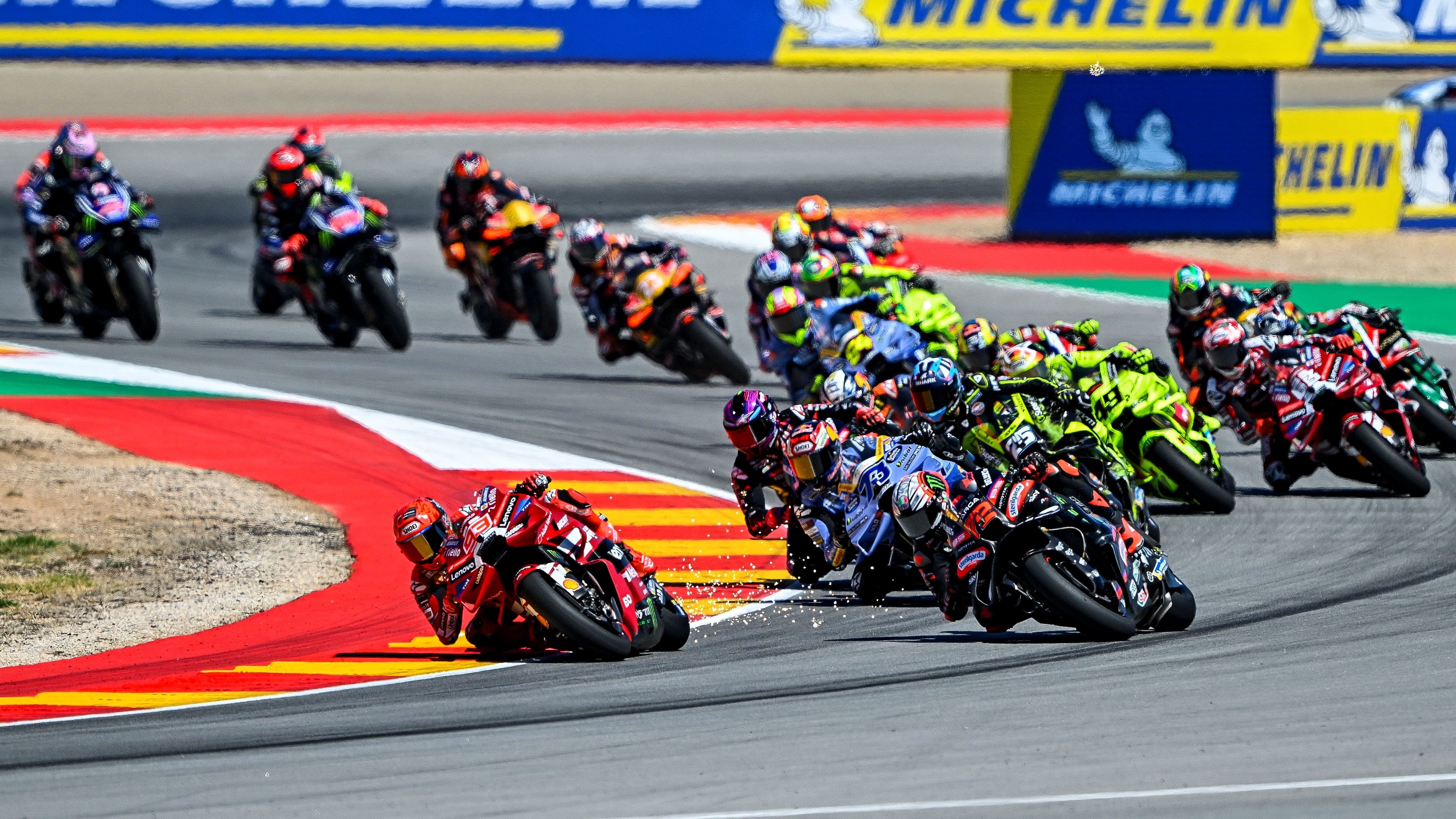 Marc Márquez echa chispas al no desactivar el dispositivo trasero en la salida, MotoGP Aragón 2026