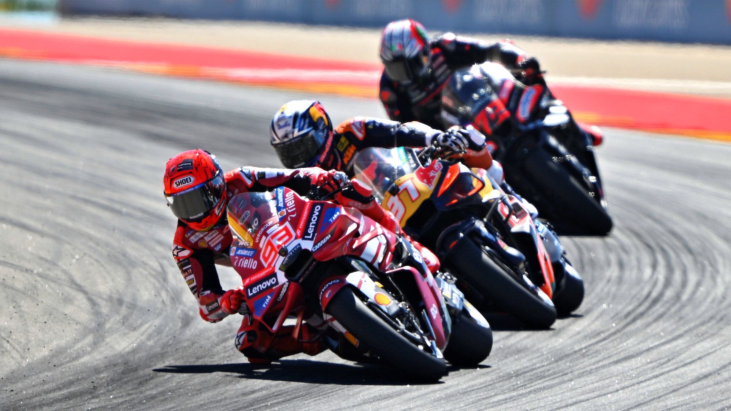 Marc Márquez, Pedro Acosta y Marco Bezzecchi, MotoGP Aragón 2026