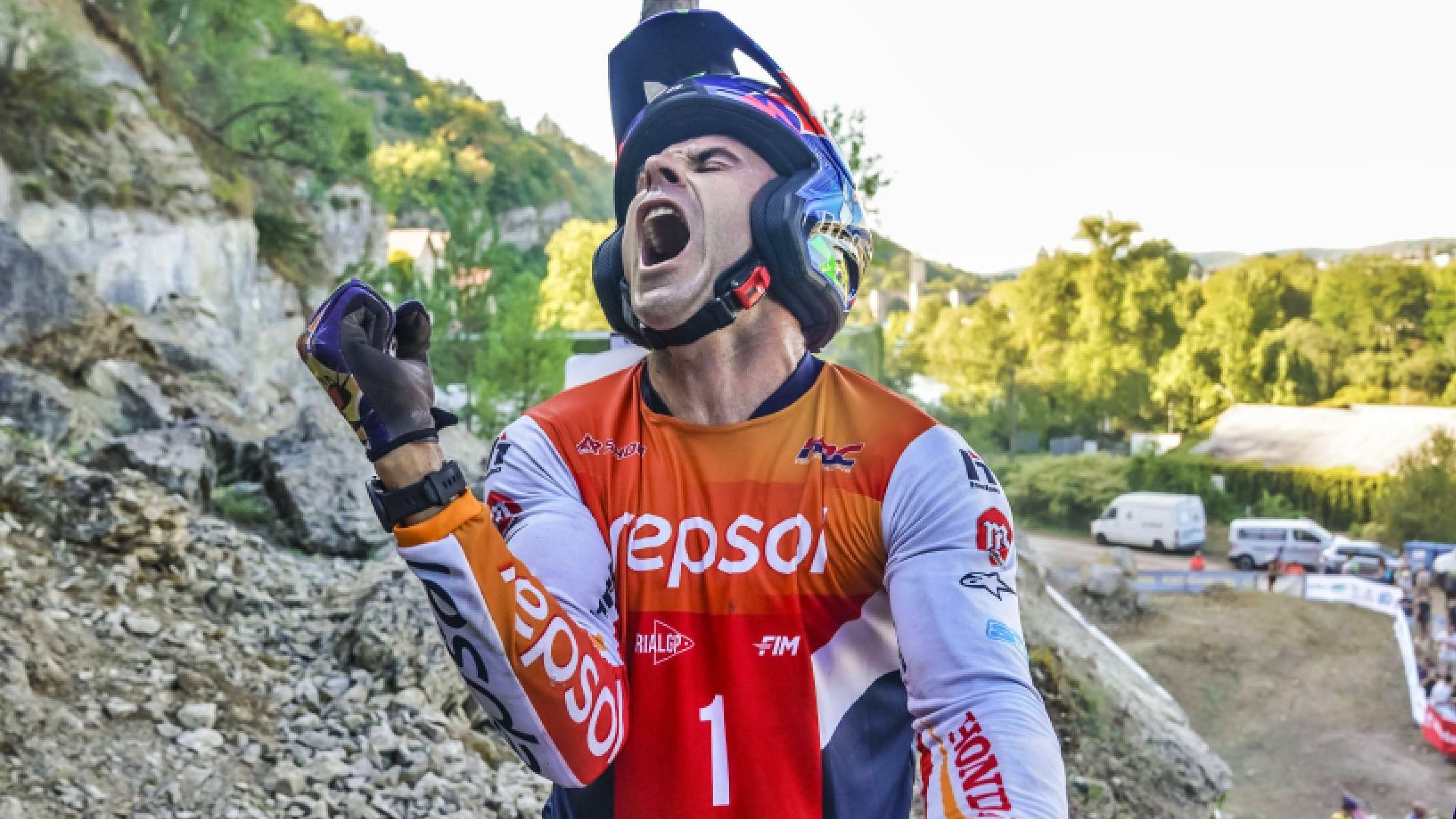 Toni Bou suma 40 títulos mundiales de trial
