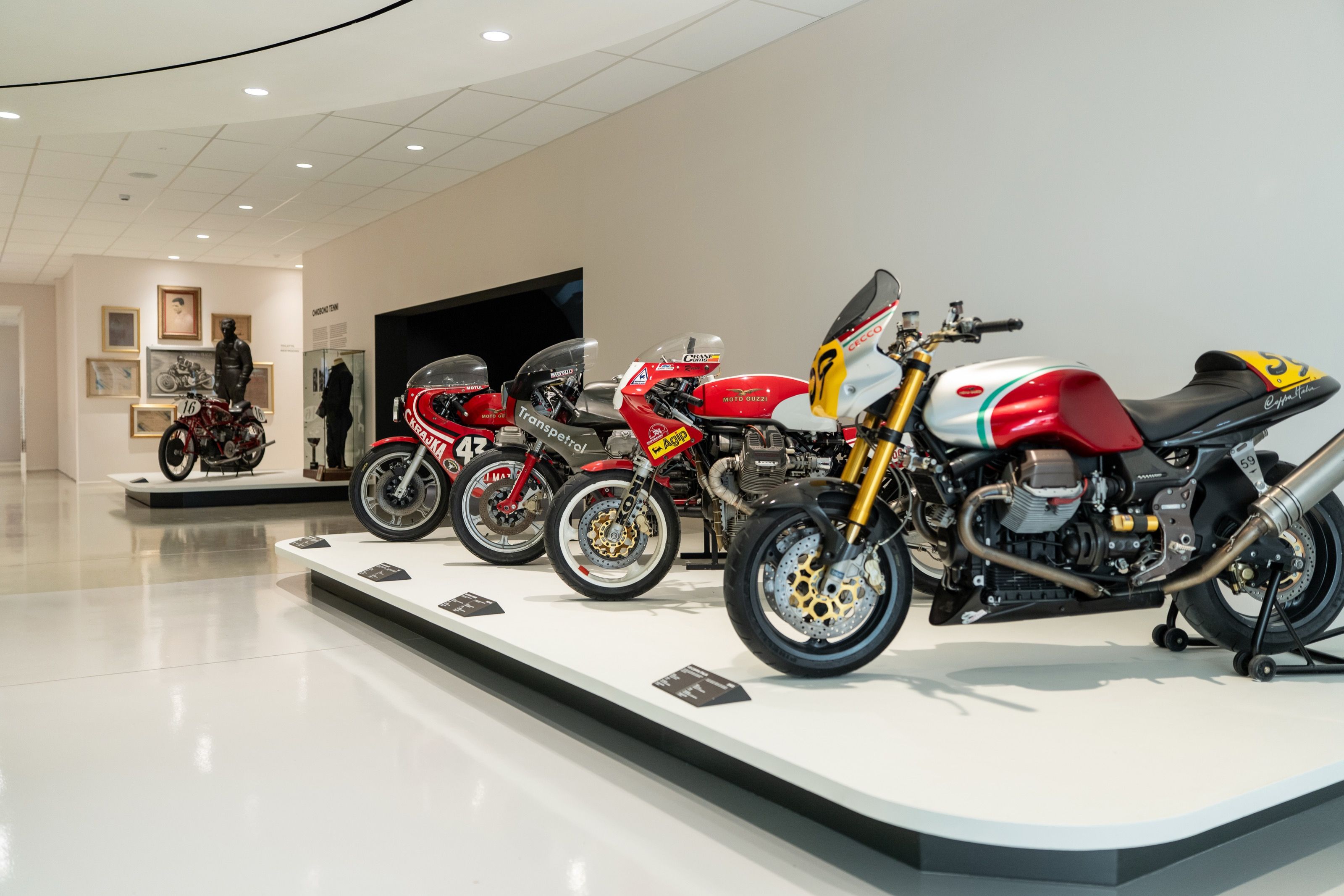Moto Guzzi estrena su nueva casa tras una inversión de 50 millones de euros