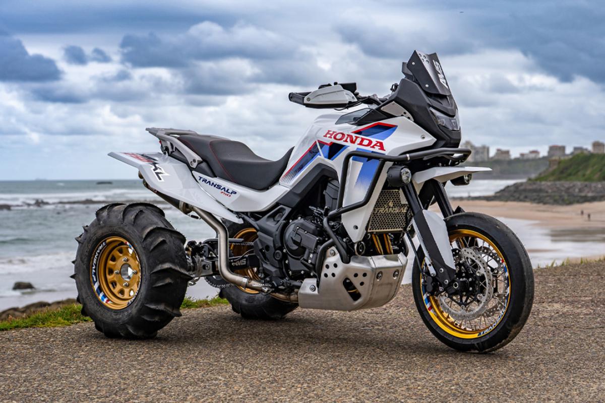 Honda ATC 750, la espectacular Transalp de tres ruedas
