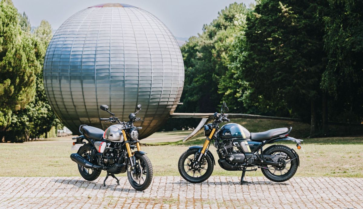 TVS Static&Details 55 (Grande)
