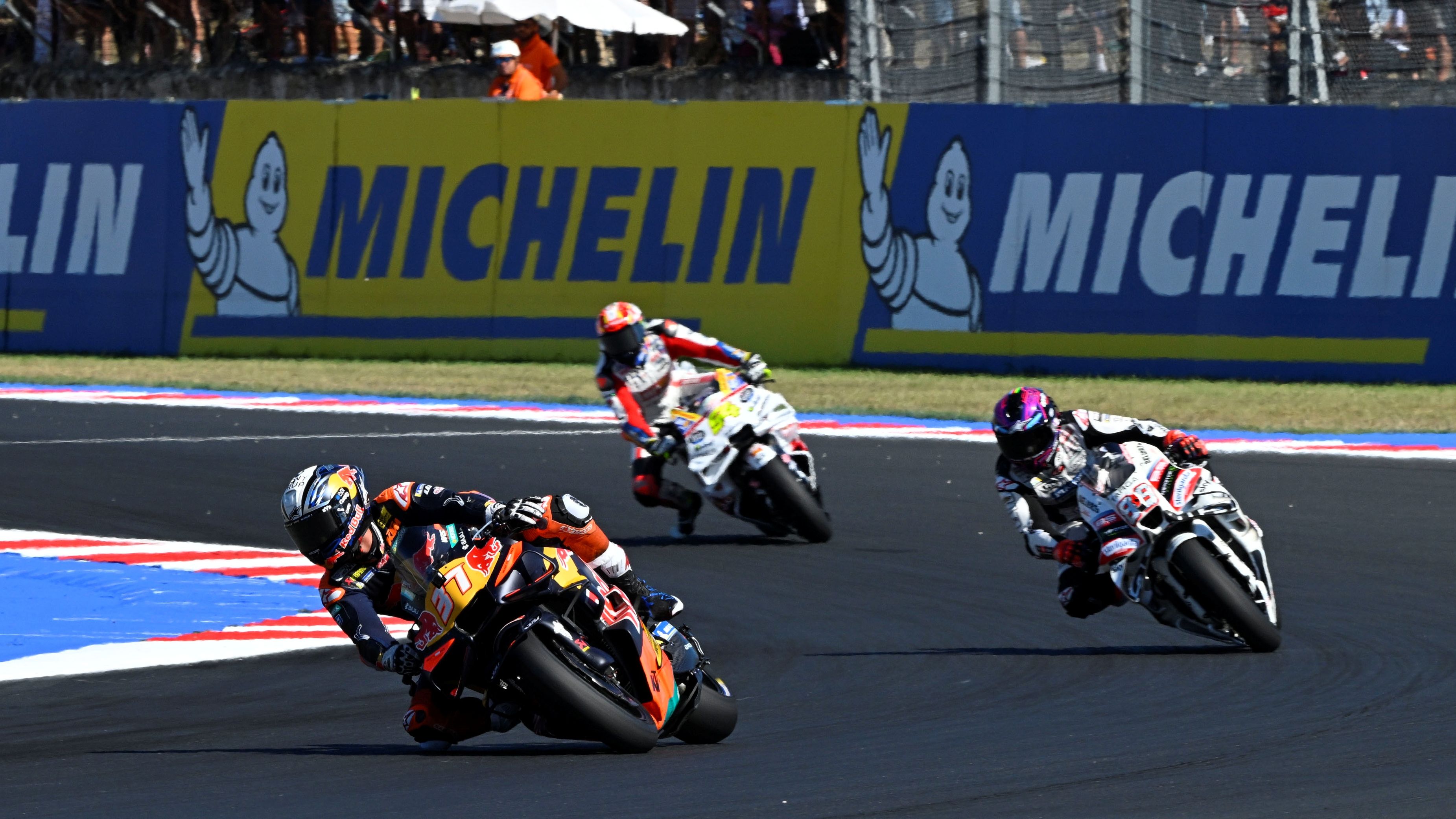 Pedro Acosta por delante de Jorge Martín y Fermín Aldeguer, MotoGP Misano 2026