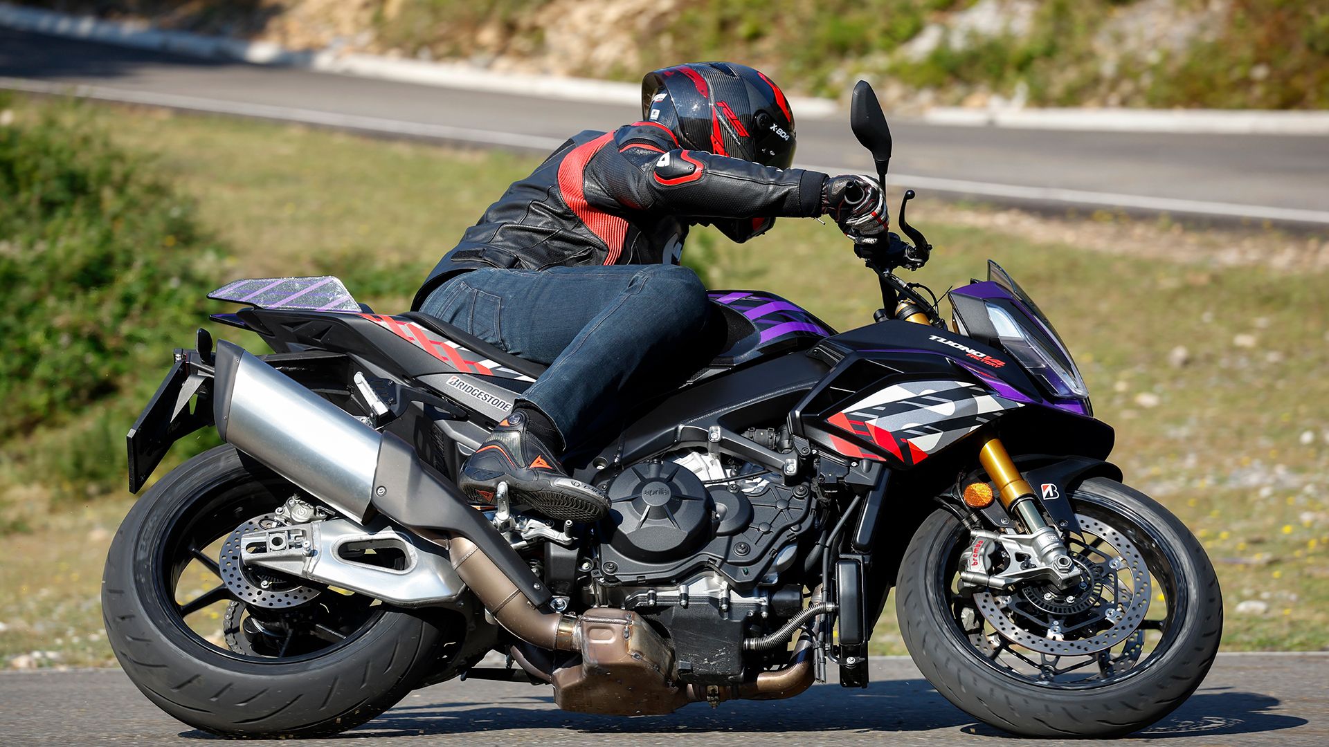 Aprilia Tuono V4 1100 Factory 2026 Accion (3)