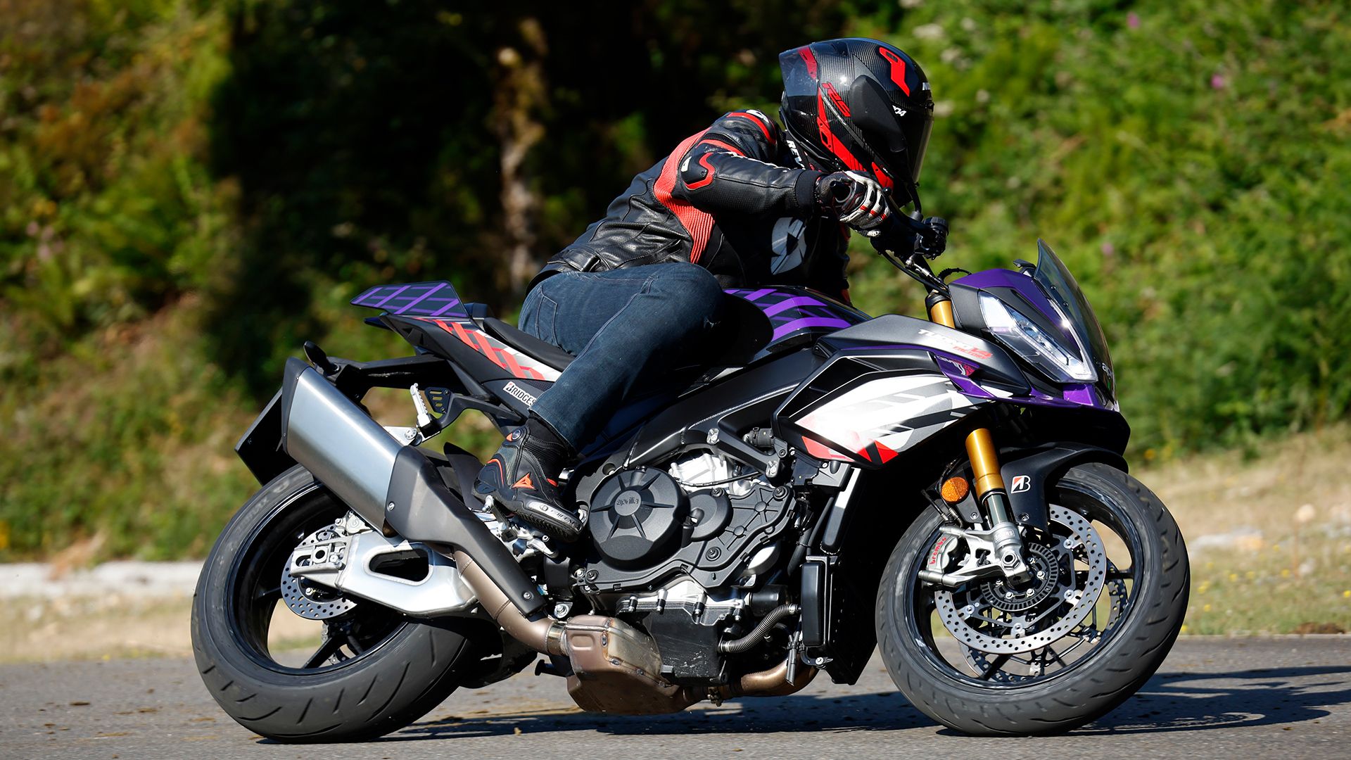Aprilia Tuono V4 1100 Factory 2026 Accion (6)