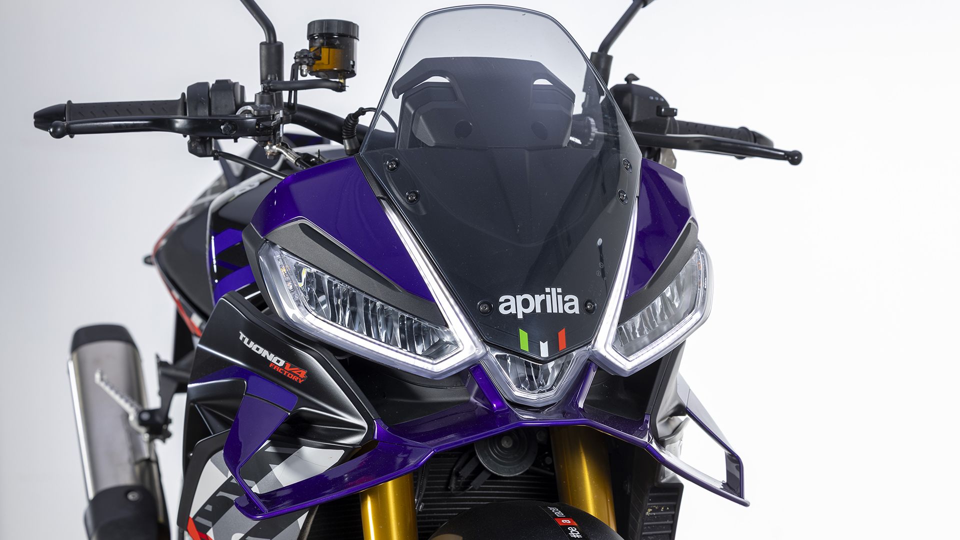 Aprilia Tuono V4 1100 Factory 2026 Detalles (10)